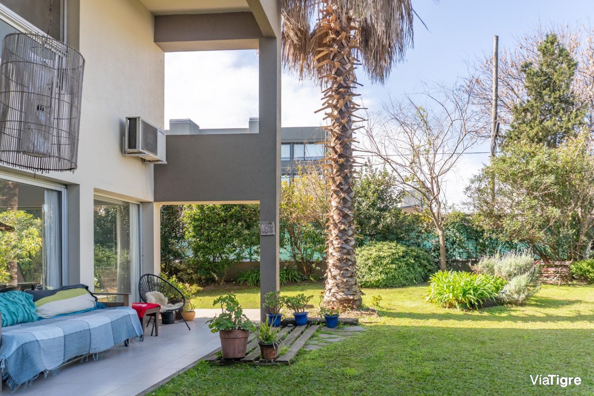 Departamento con jardin Venta, Beccar, 5 ambientes
