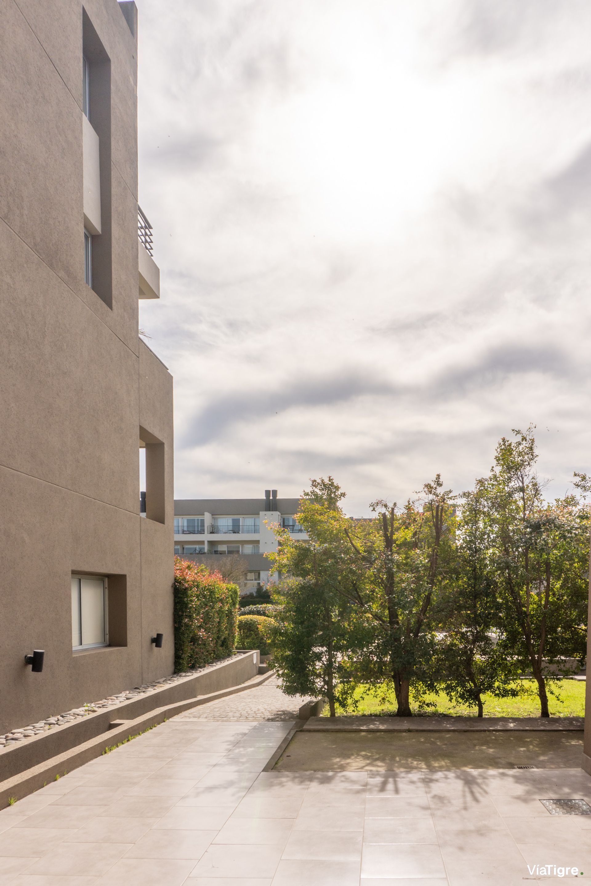 Departamento con jardin Venta, Beccar, 5 ambientes