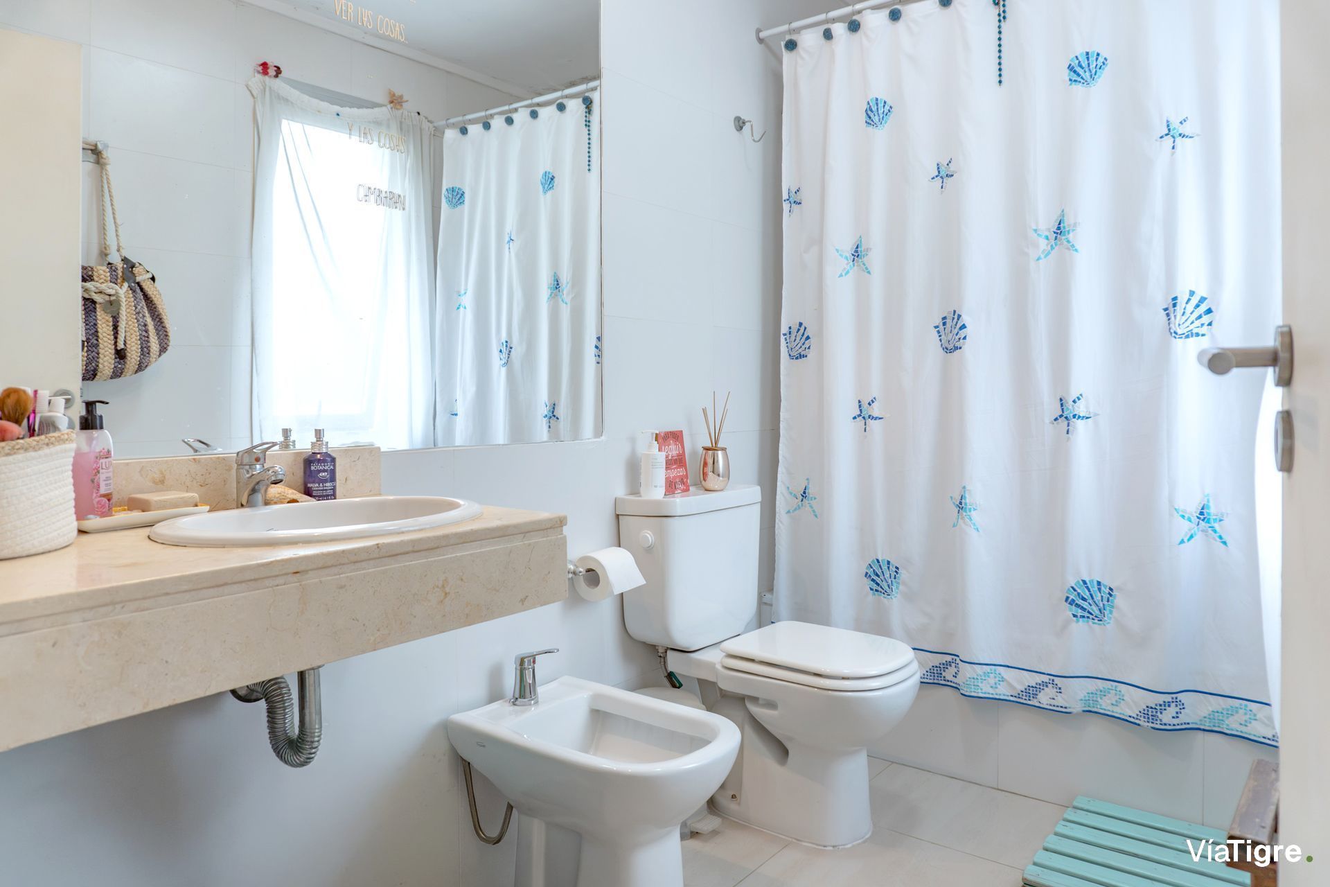 Departamento con jardin Venta, Beccar, 5 ambientes