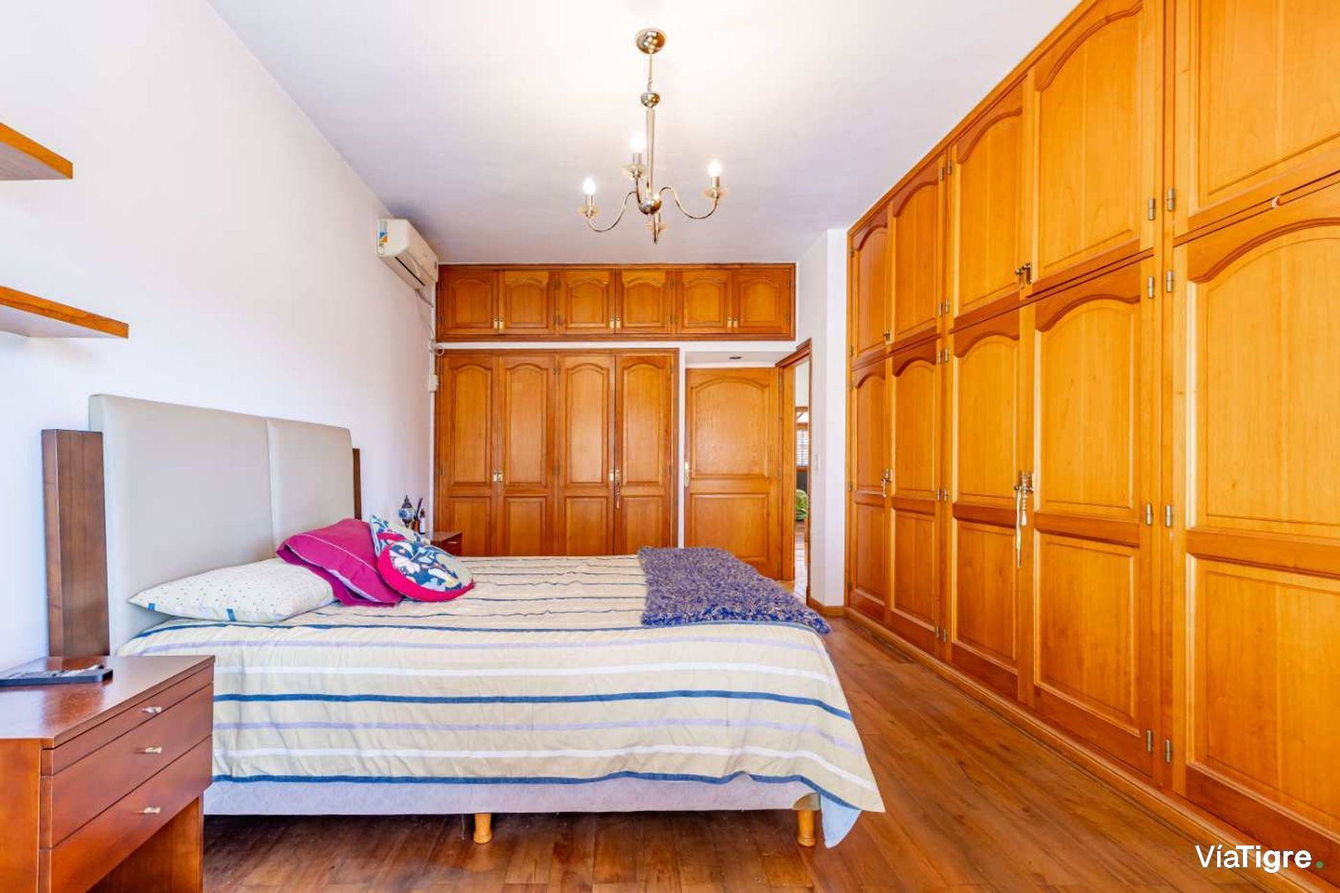 Venta Casa 5 Amb Jardin Qcho y Pileta Olivos Golf