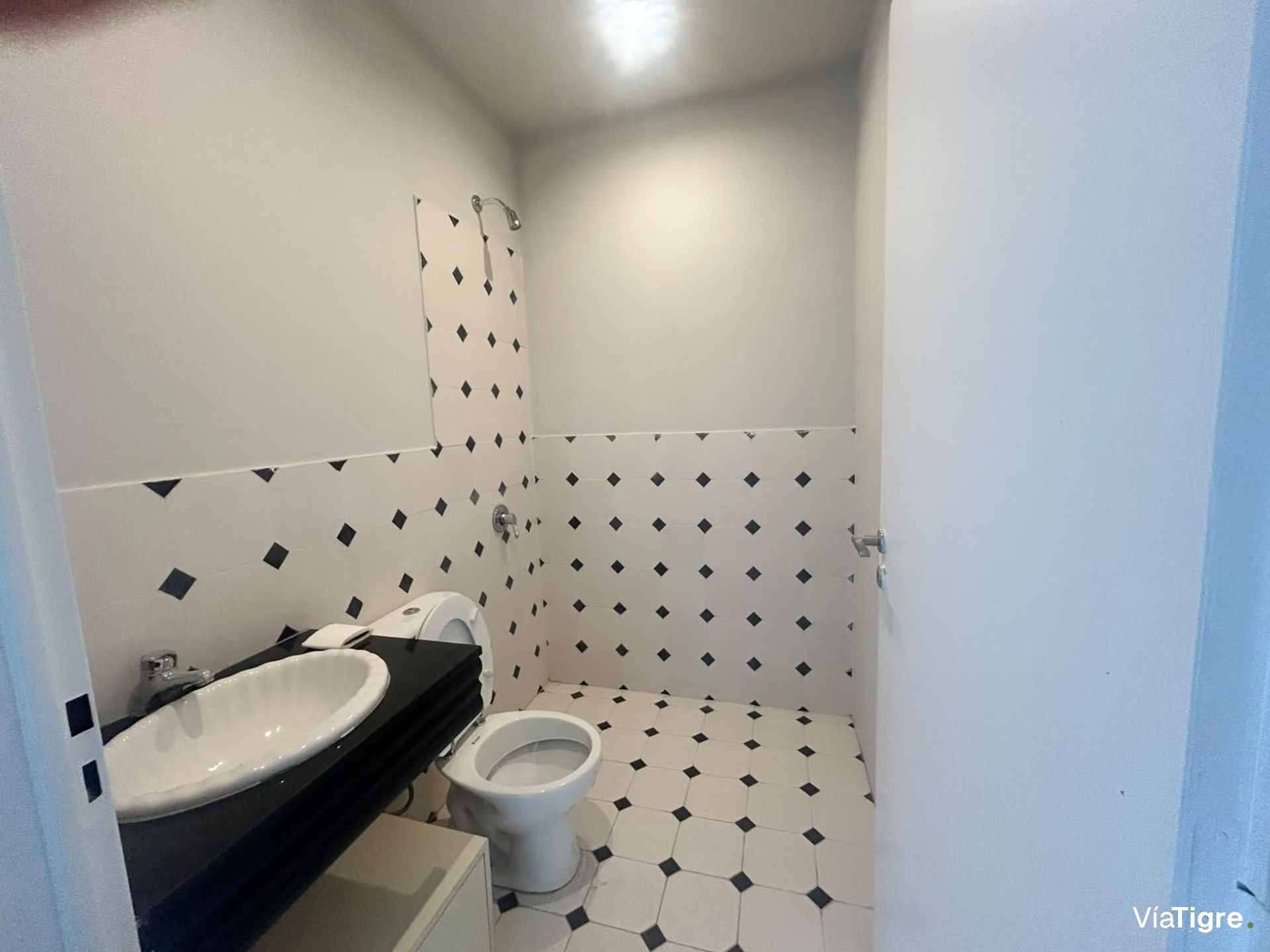Casa Lote Propio Beccar Refaccionada A Nuevo