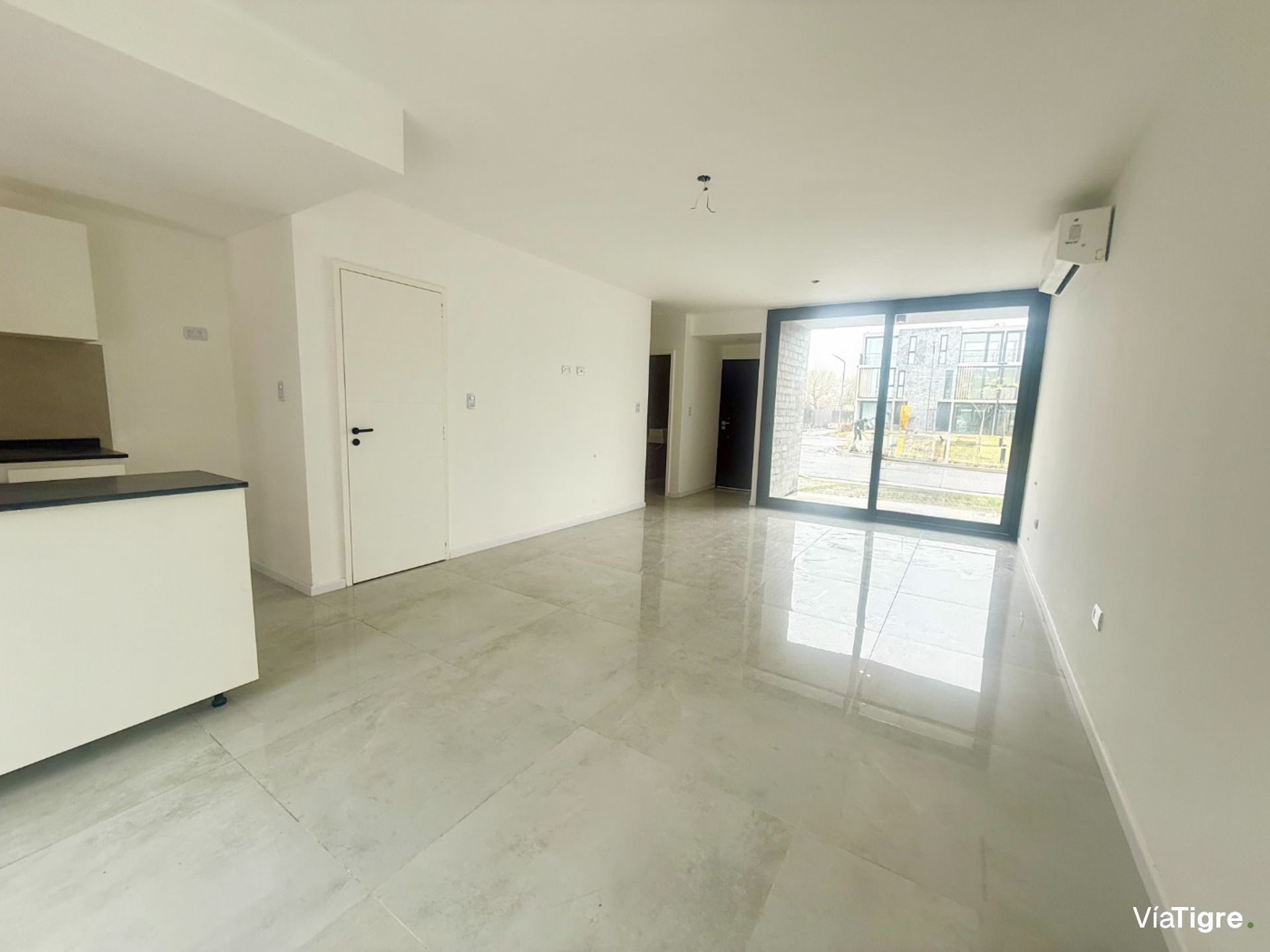 Venta Casa 4 Amb Jardin A Estrenar. Sunny Tigre