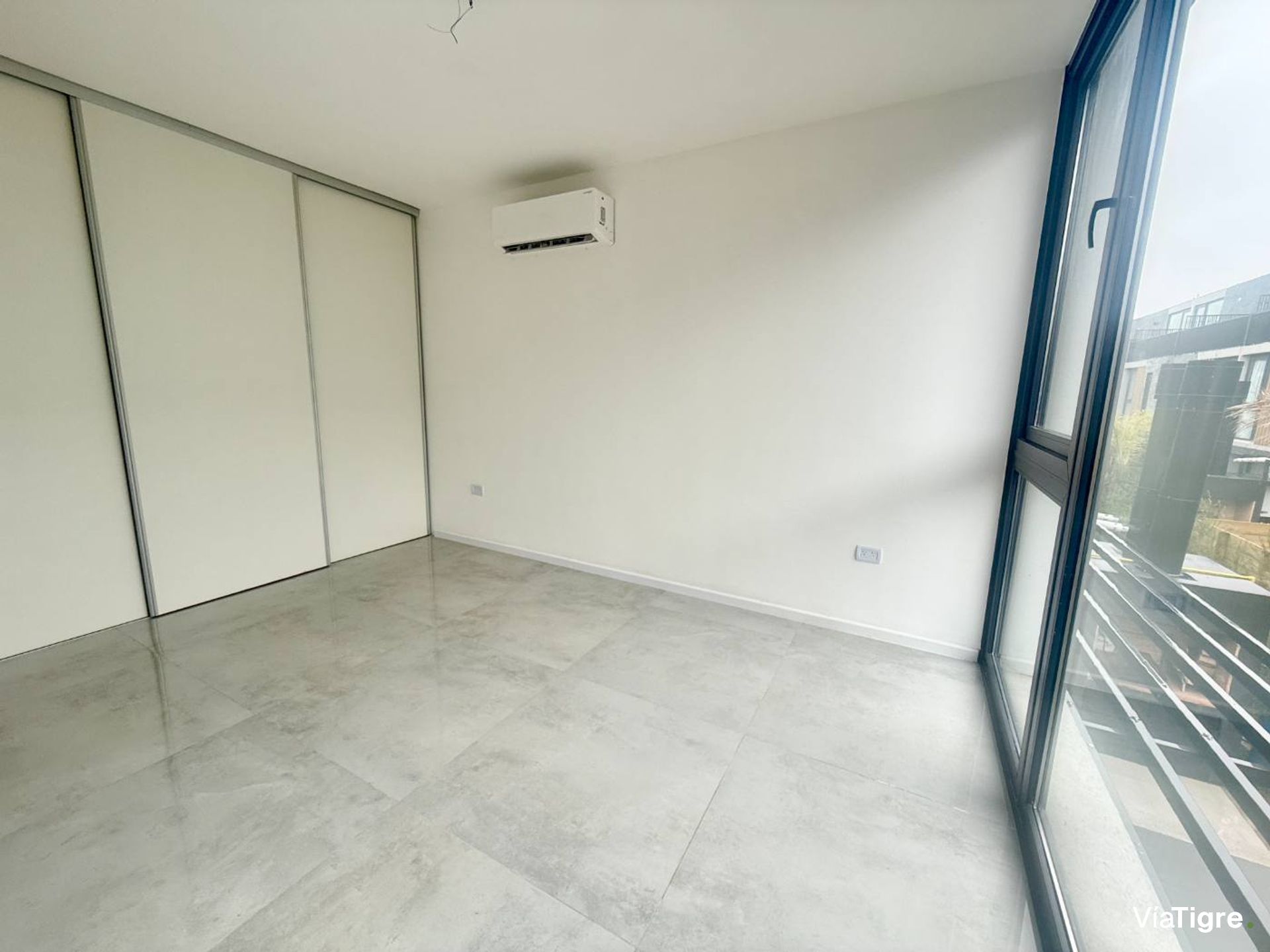Venta Casa 4 Amb Jardin A Estrenar. Sunny Tigre