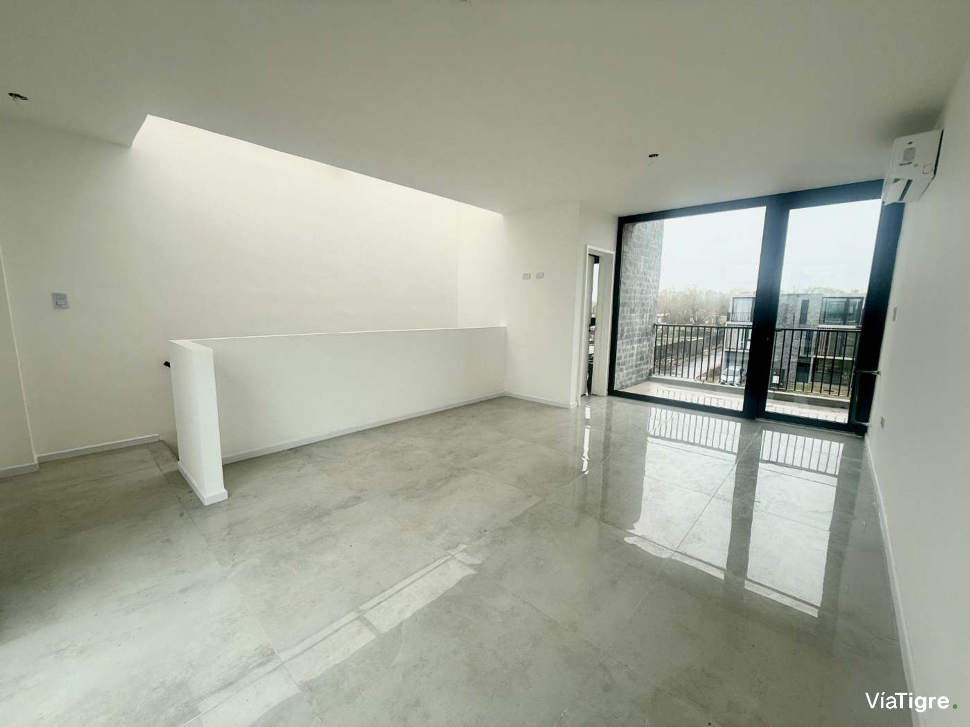 Venta Casa 4 Amb Jardin A Estrenar. Sunny Tigre