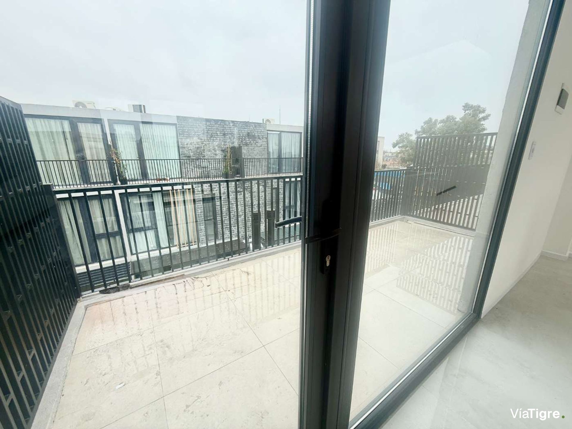 Venta Casa 4 Amb Jardin A Estrenar. Sunny Tigre
