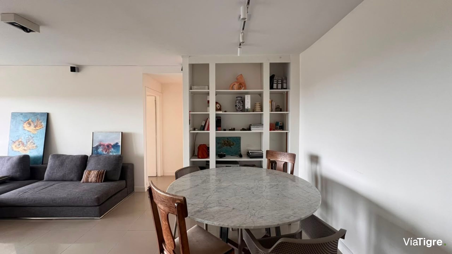 Alq. 2 Ambs. Amoblado Martinez Balcon Cochera