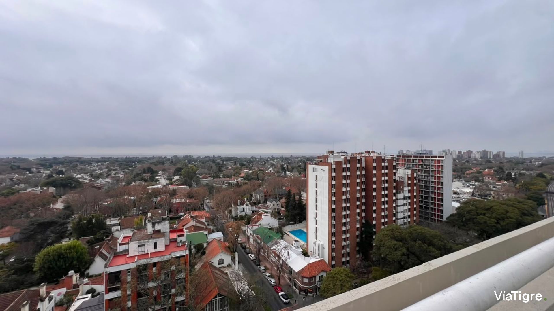 Alq. 2 Ambs. Amoblado Martinez Balcon Cochera