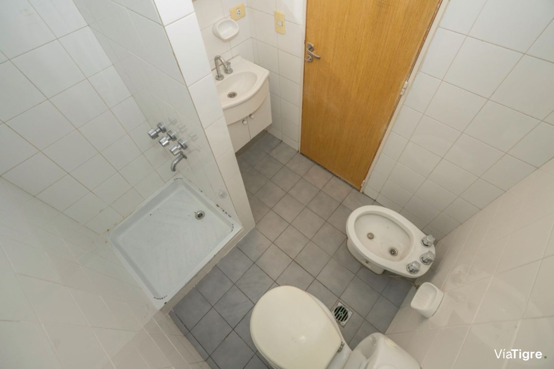 Dpto 5 amb c/balcones y cochera venta en Acassuso