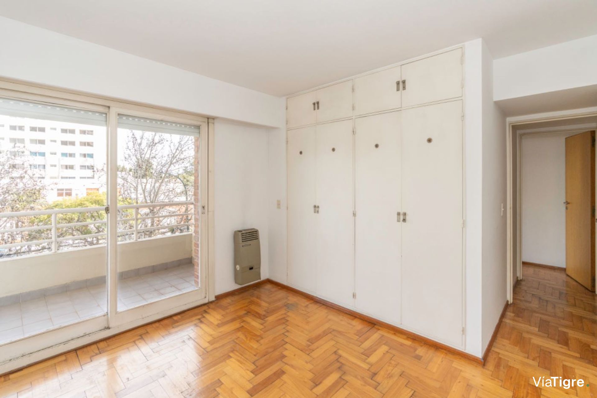 Dpto 5 amb c/balcones y cochera venta en Acassuso