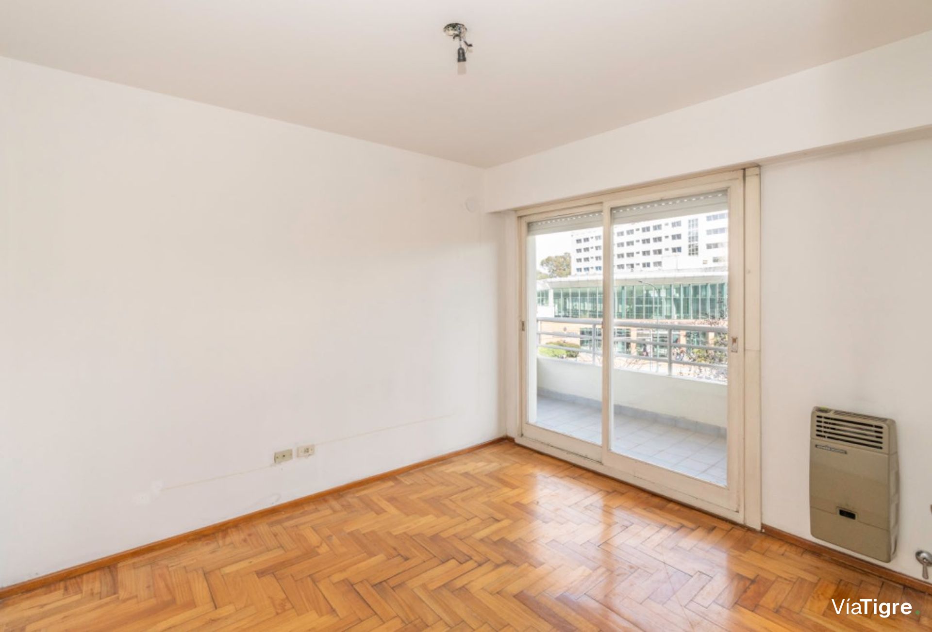 Dpto 5 amb c/balcones y cochera venta en Acassuso