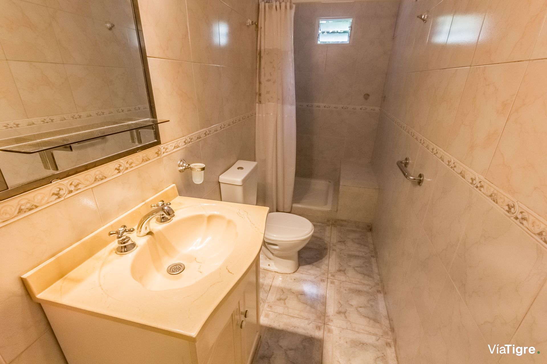 Casa 6 Amb Terraza,Jdin, Villa Martelli