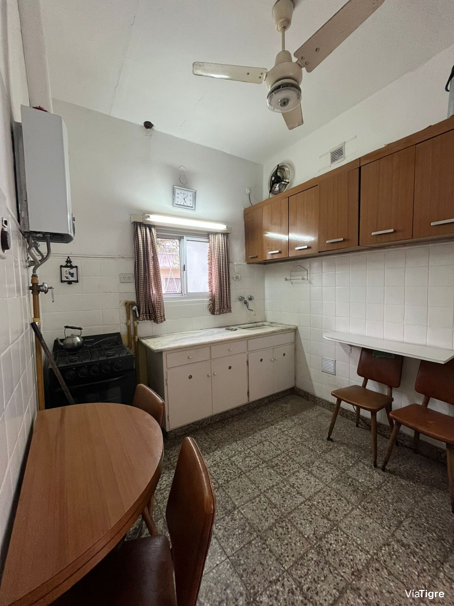 Venta casa 3 ambientes c/patio terraza y cochera