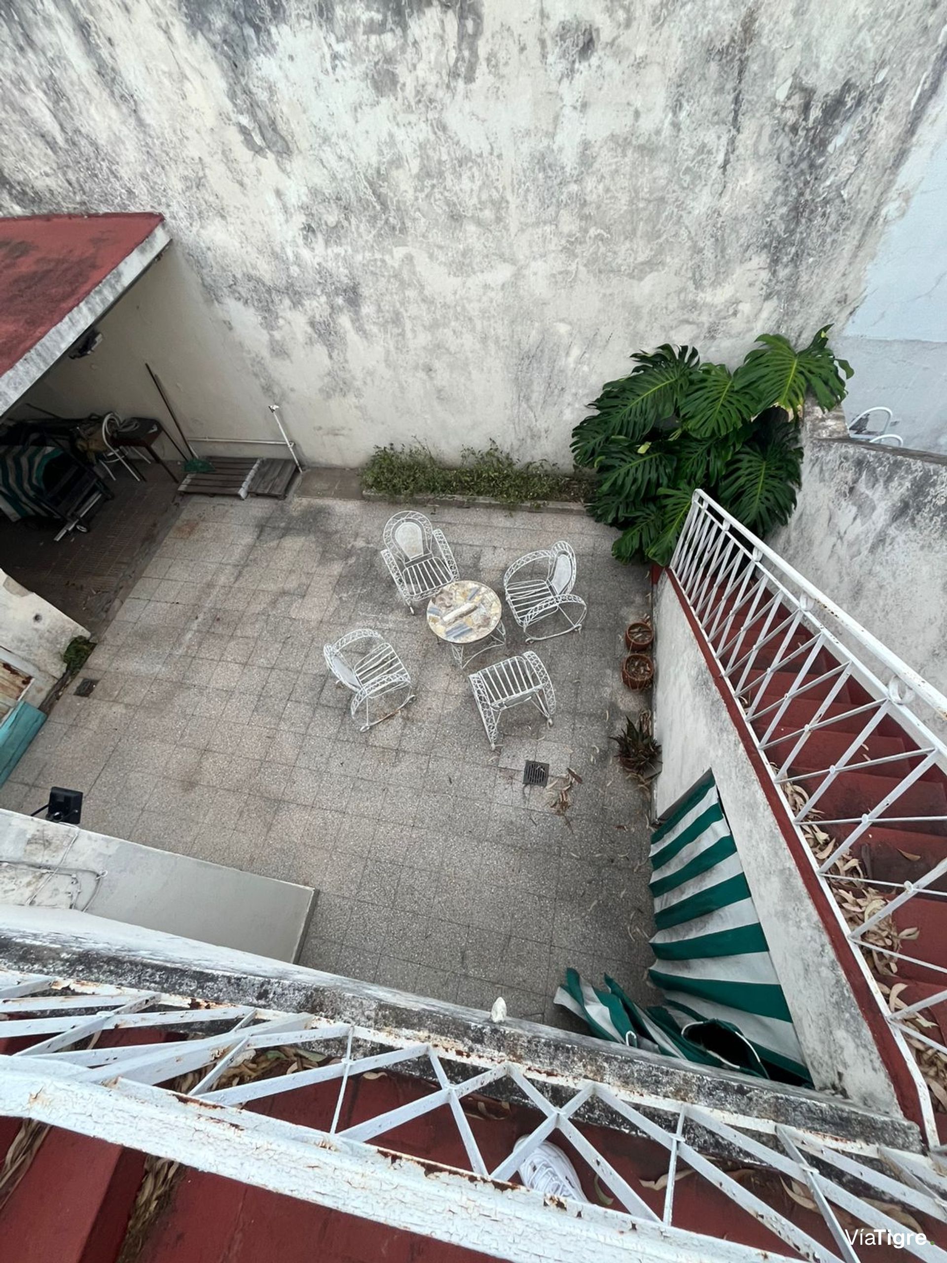 Venta casa 3 ambientes c/patio terraza y cochera