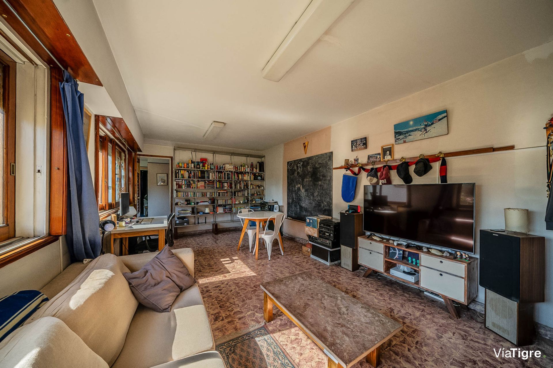 Venta/Casa 5 ambientes/San Fernando/Jardin/Quincho