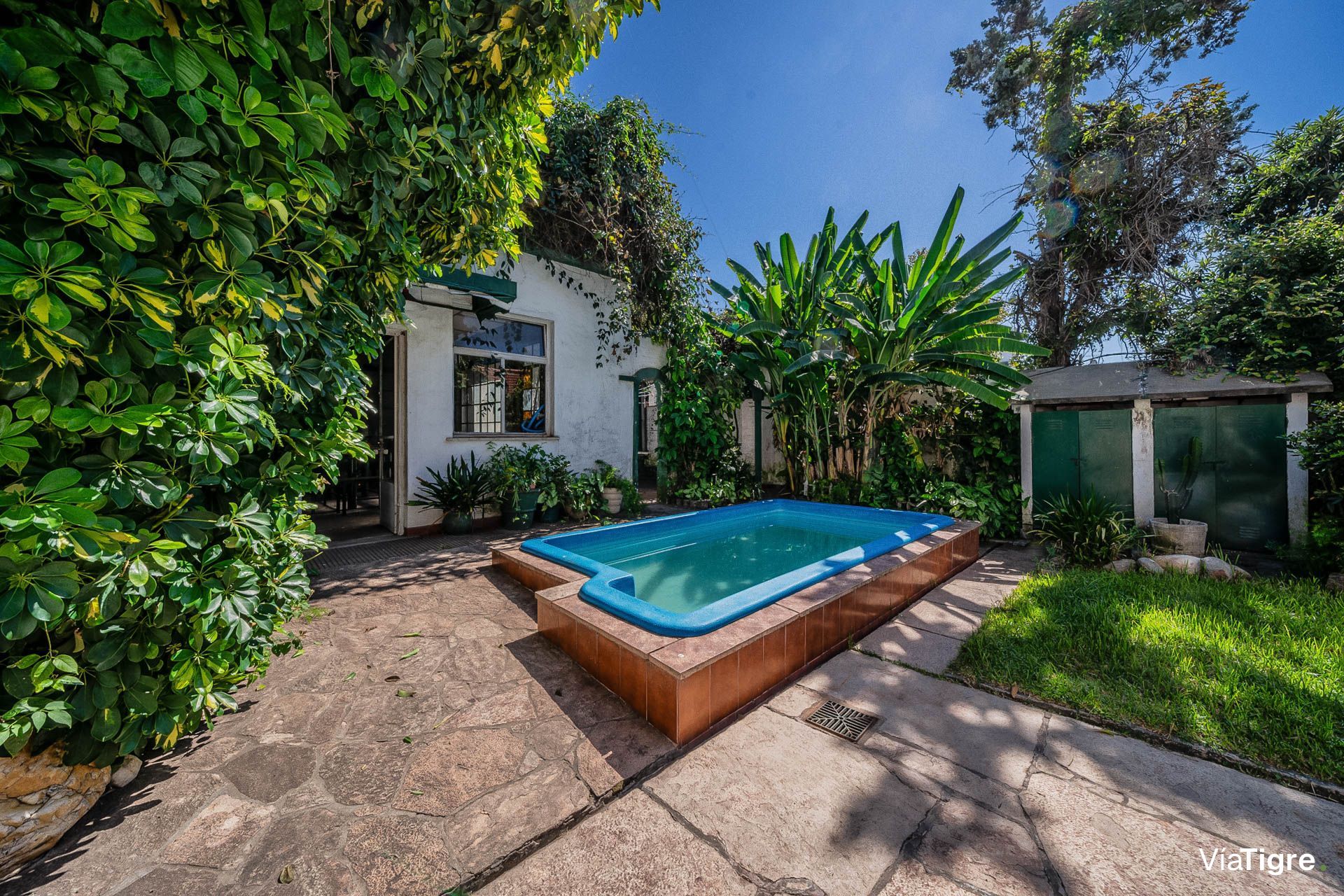 Venta/Casa 5 ambientes/San Fernando/Jardin/Quincho