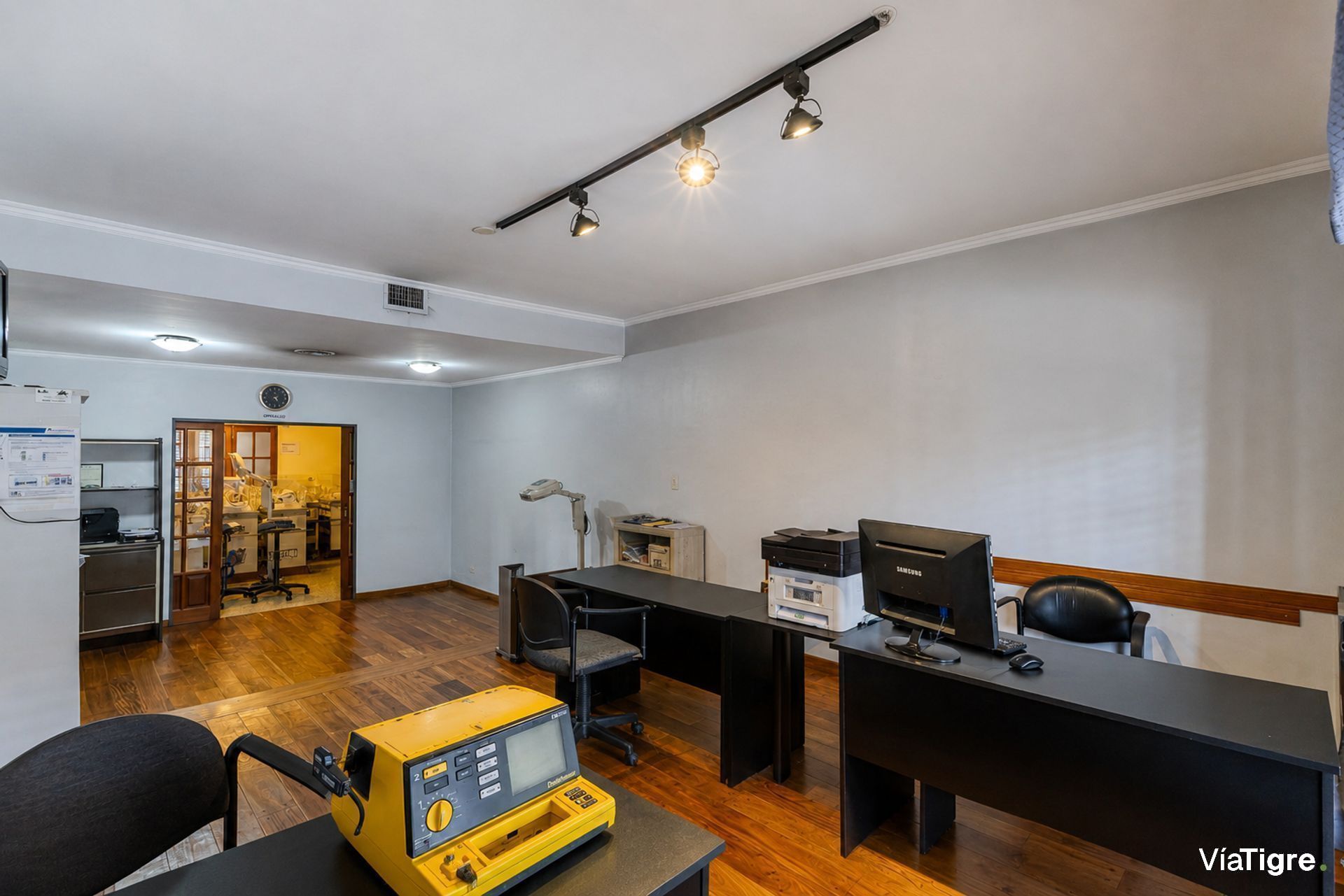 Venta Casa Doble Acceso Y Jardin Gran Terreno