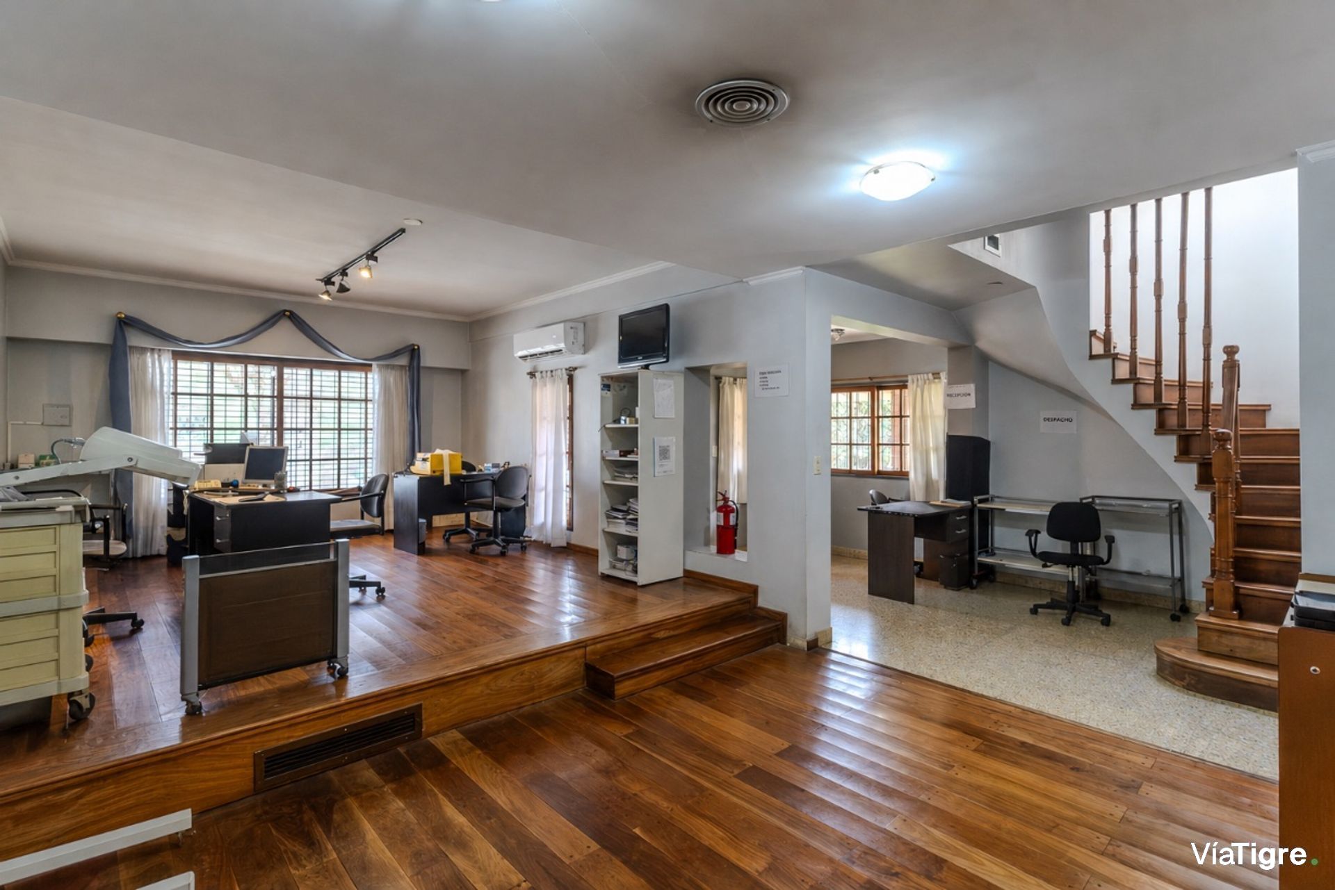 Venta Casa Doble Acceso Y Jardin Gran Terreno