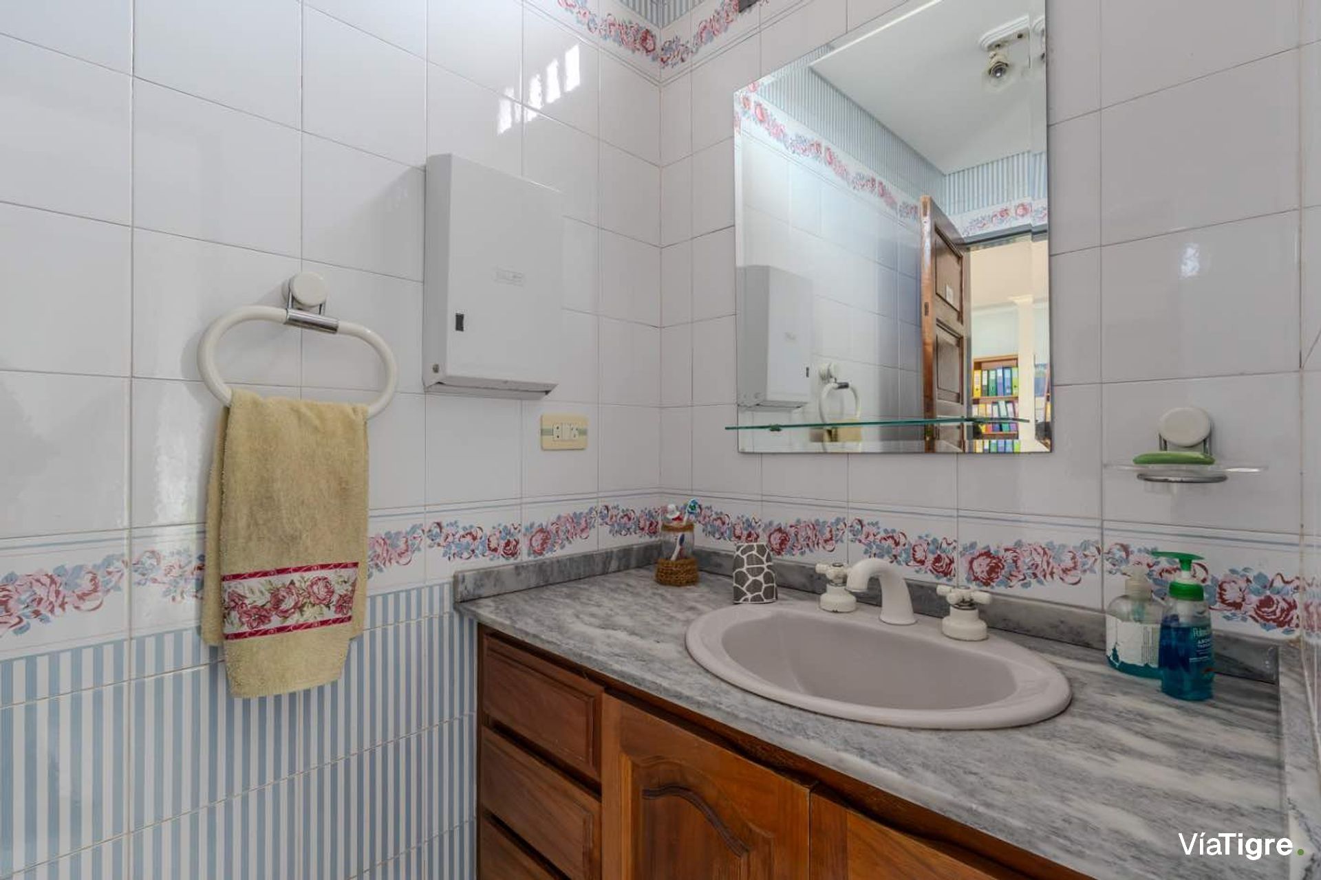 Venta Casa Doble Acceso Y Jardin Gran Terreno