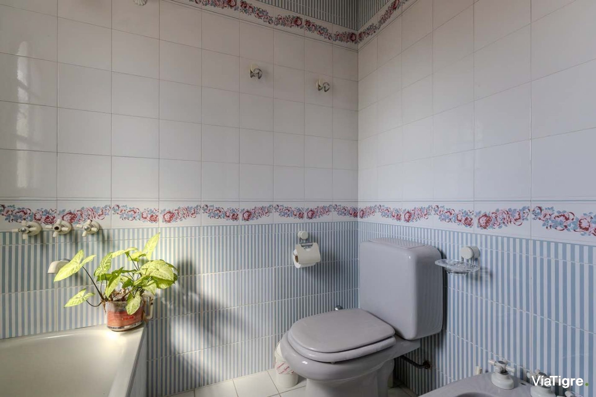 Venta Casa Doble Acceso Y Jardin Gran Terreno