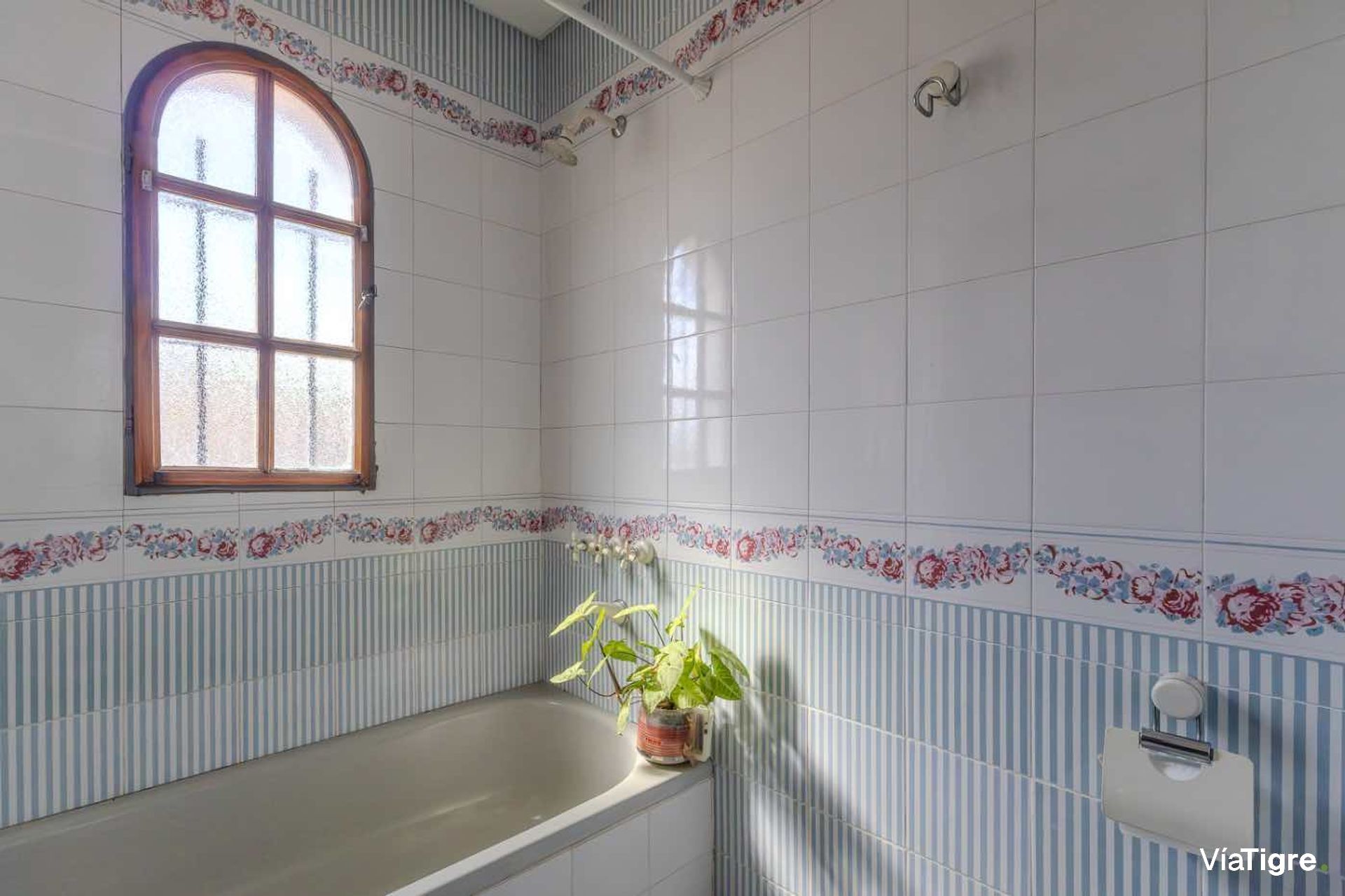 Venta Casa Doble Acceso Y Jardin Gran Terreno
