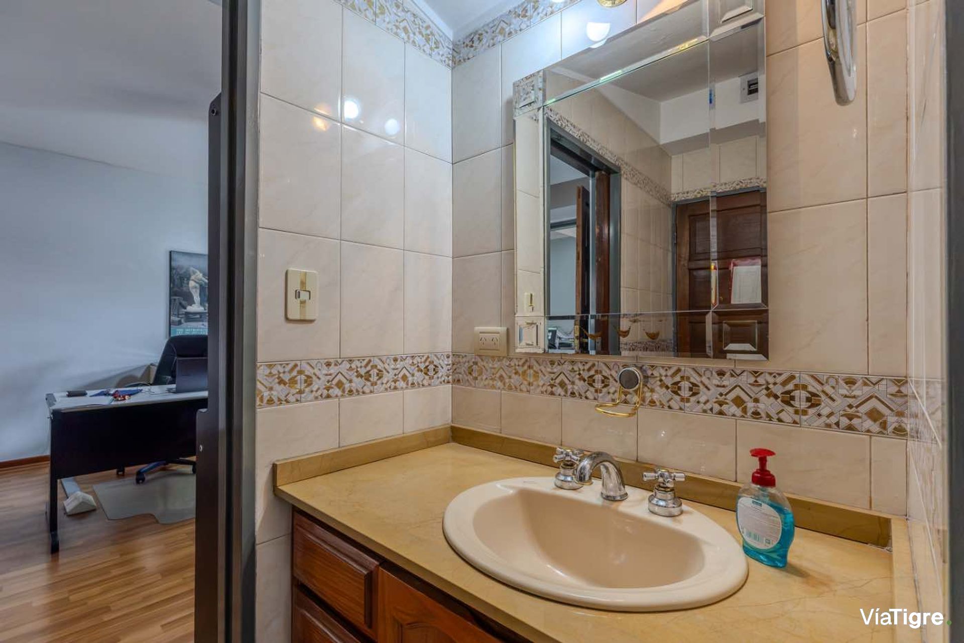 Venta Casa Doble Acceso Y Jardin Gran Terreno