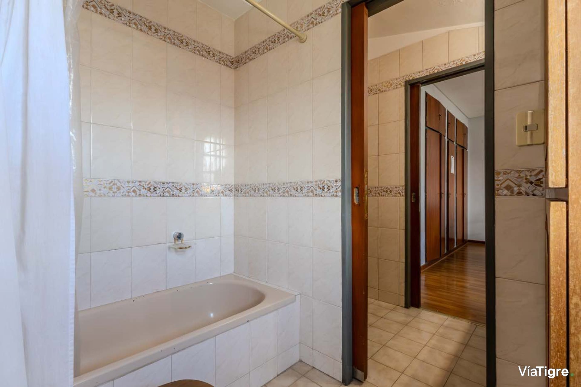 Venta Casa Doble Acceso Y Jardin Gran Terreno