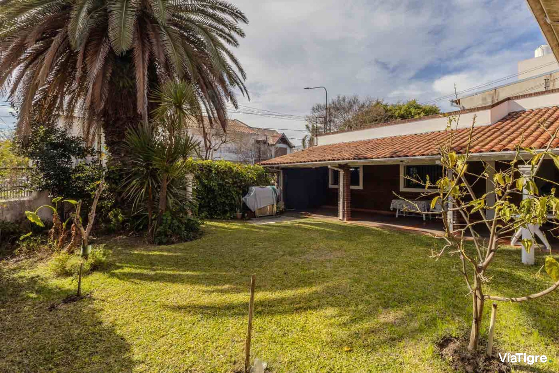 Venta Casa Doble Acceso Y Jardin Gran Terreno