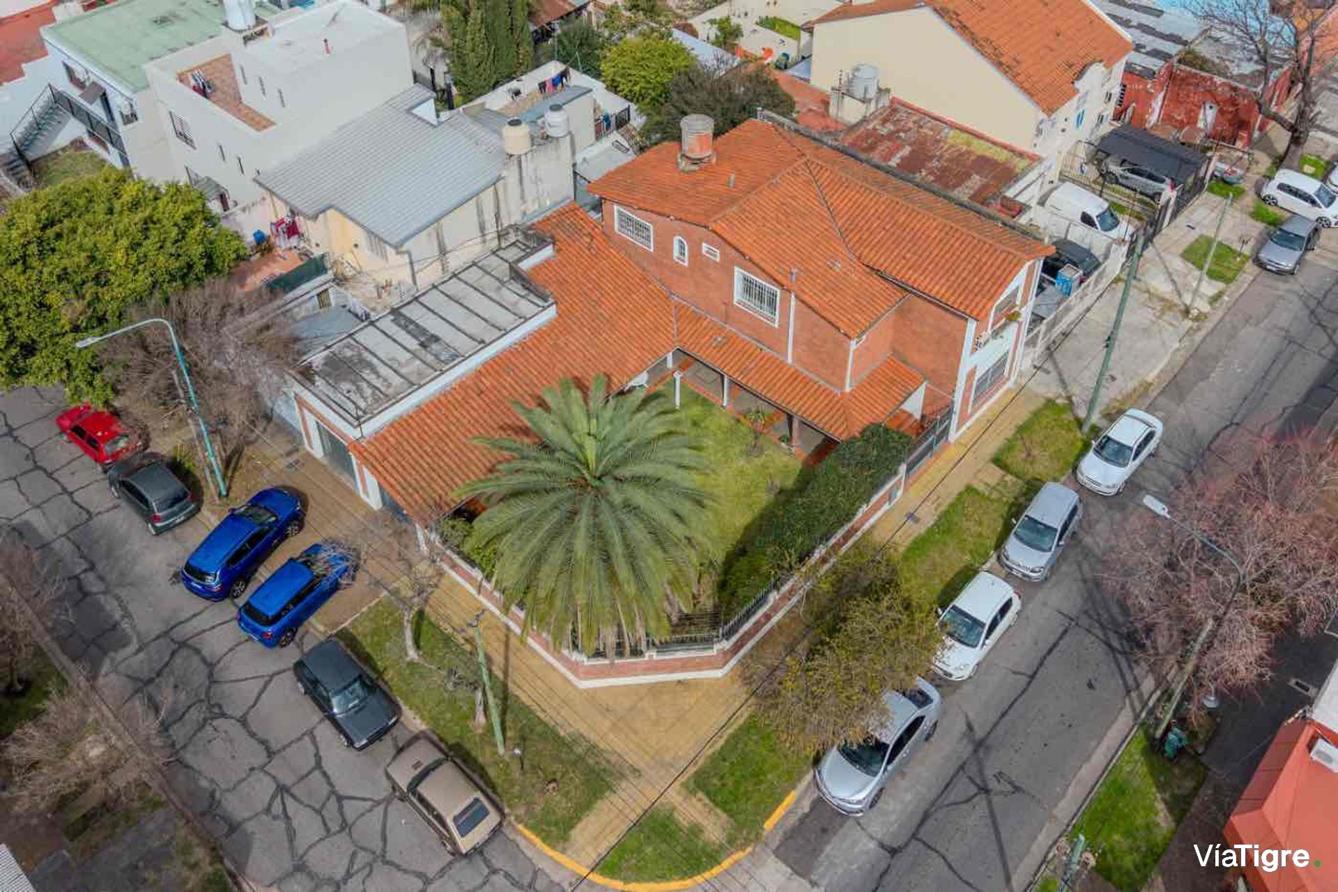Venta Casa Doble Acceso Y Jardin Gran Terreno