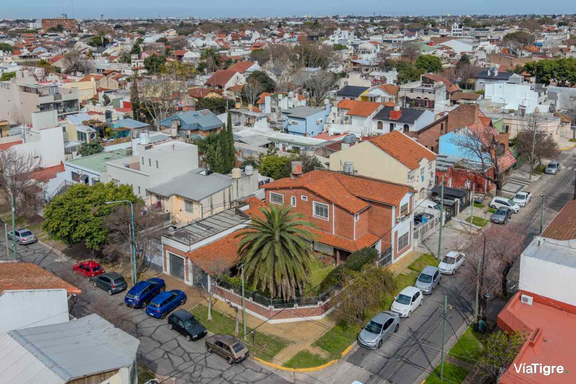 Venta Casa Doble Acceso Y Jardin Gran Terreno