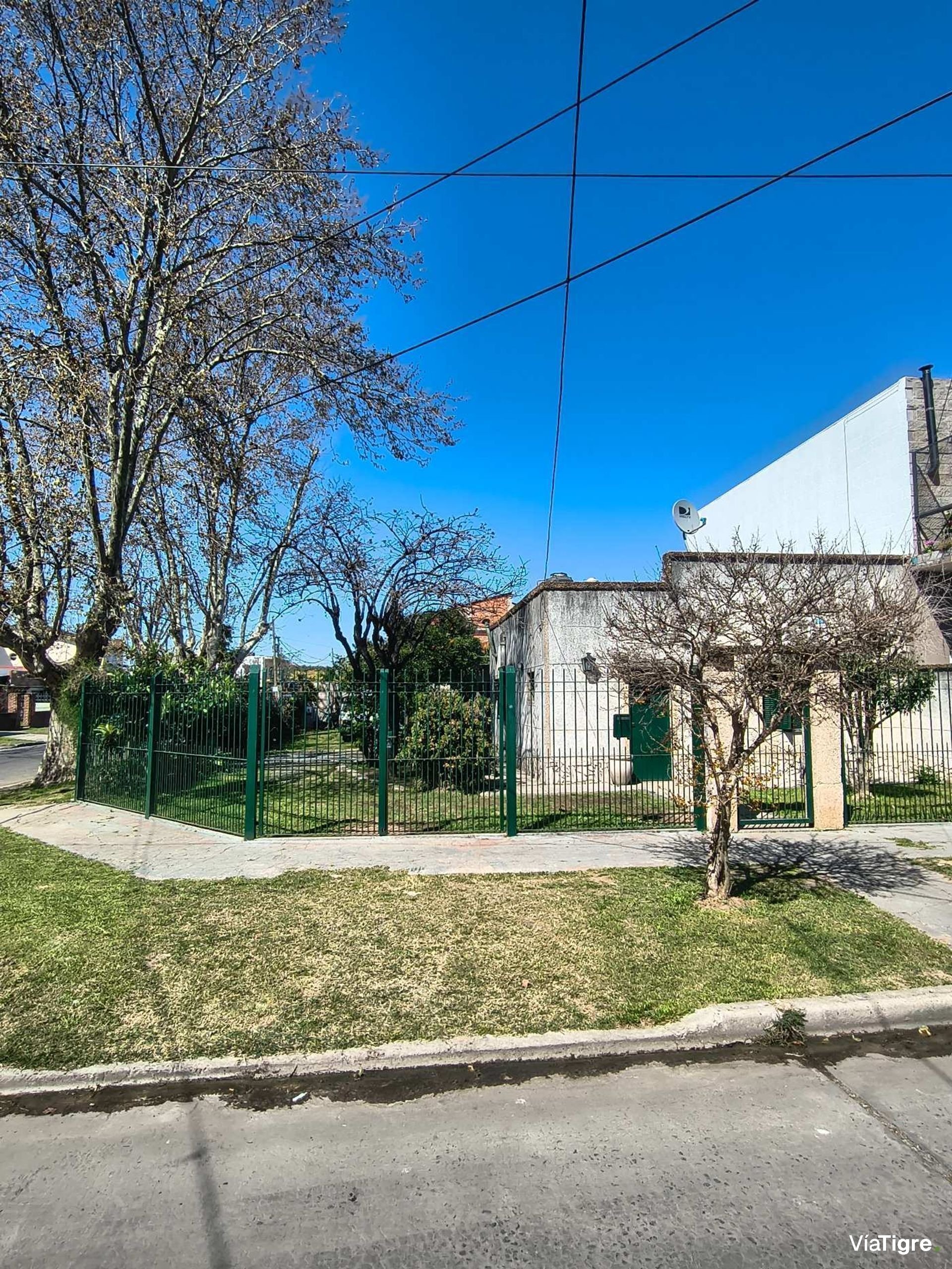 Venta Casa 5 Amb En Venta - Benavides