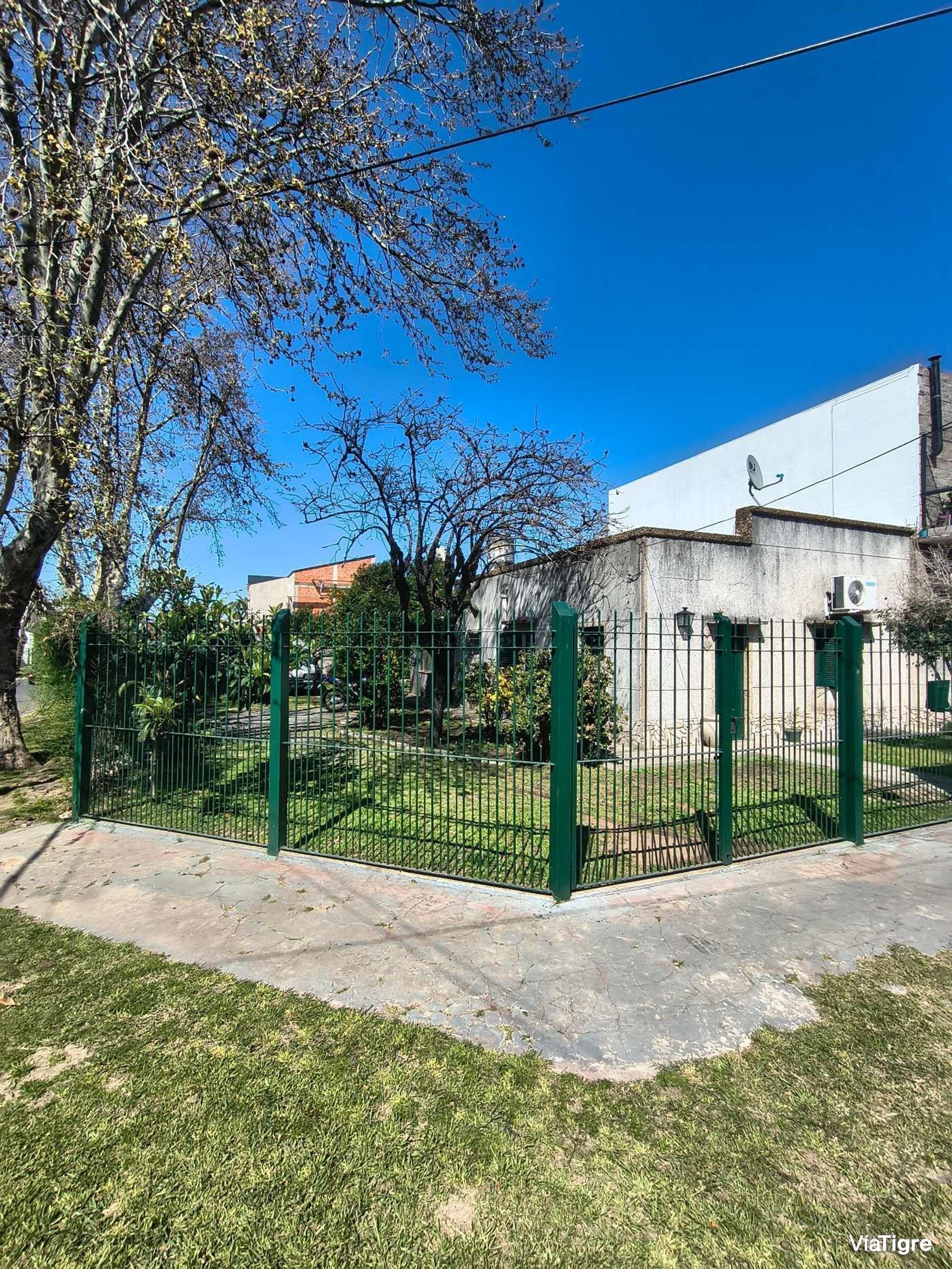 Venta Casa 5 Amb En Venta - Benavides