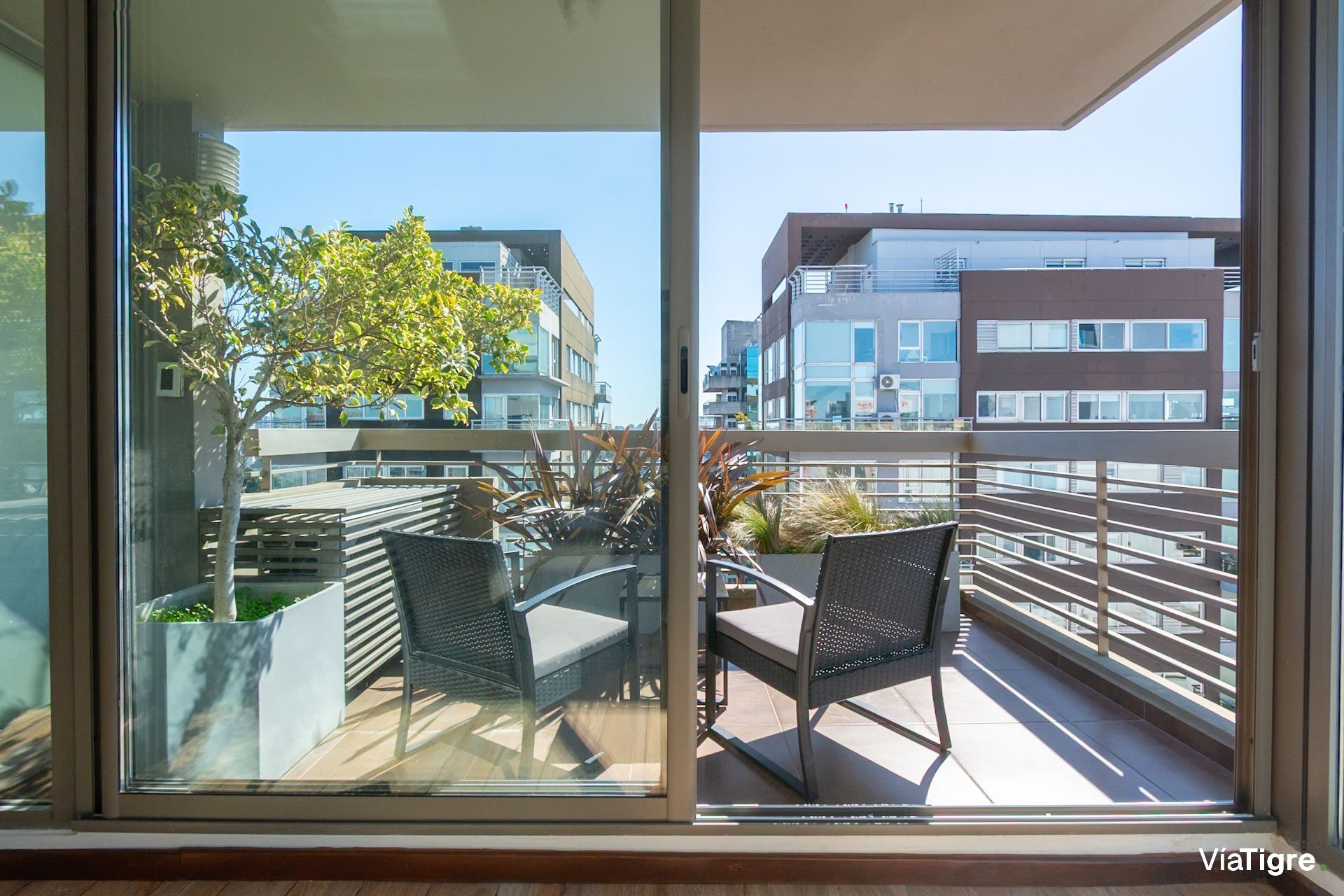 VENTA 3 AMBIENTES con cocheras VICENTE LOPEZ