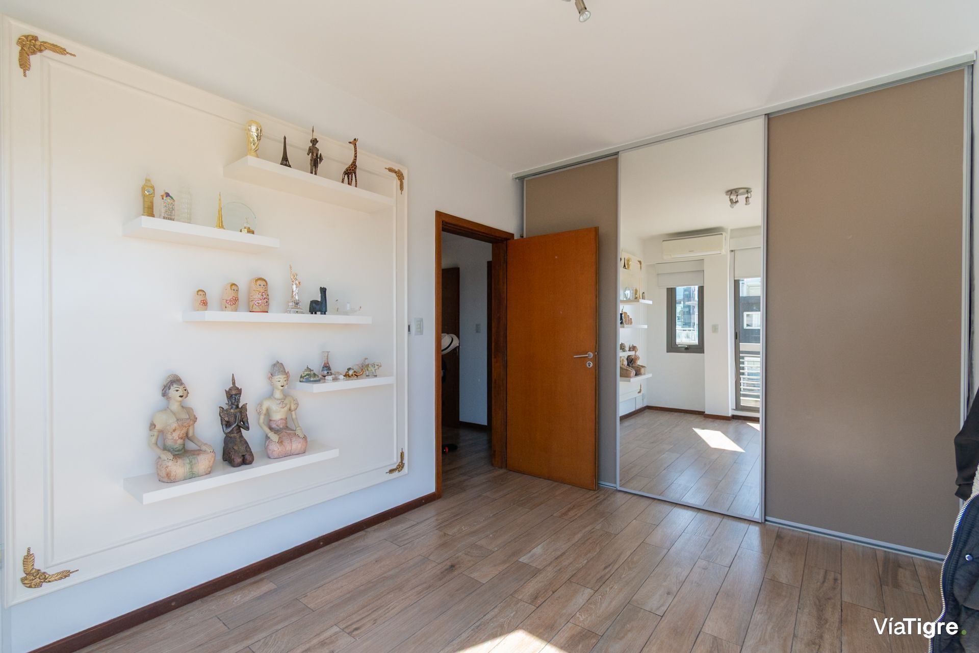 VENTA 3 AMBIENTES con cocheras VICENTE LOPEZ