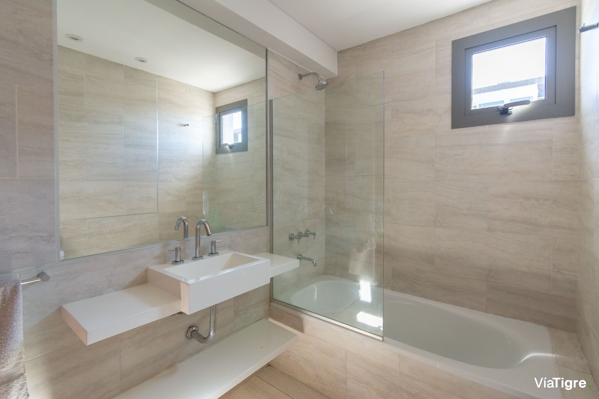 VENTA 3 AMBIENTES con cocheras VICENTE LOPEZ