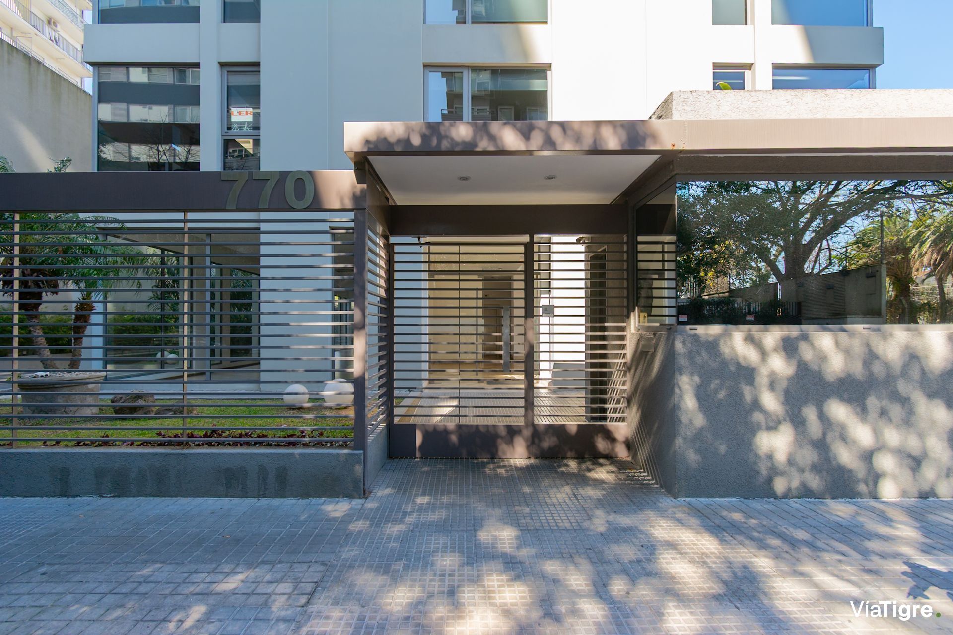 VENTA 3 AMBIENTES con cocheras VICENTE LOPEZ