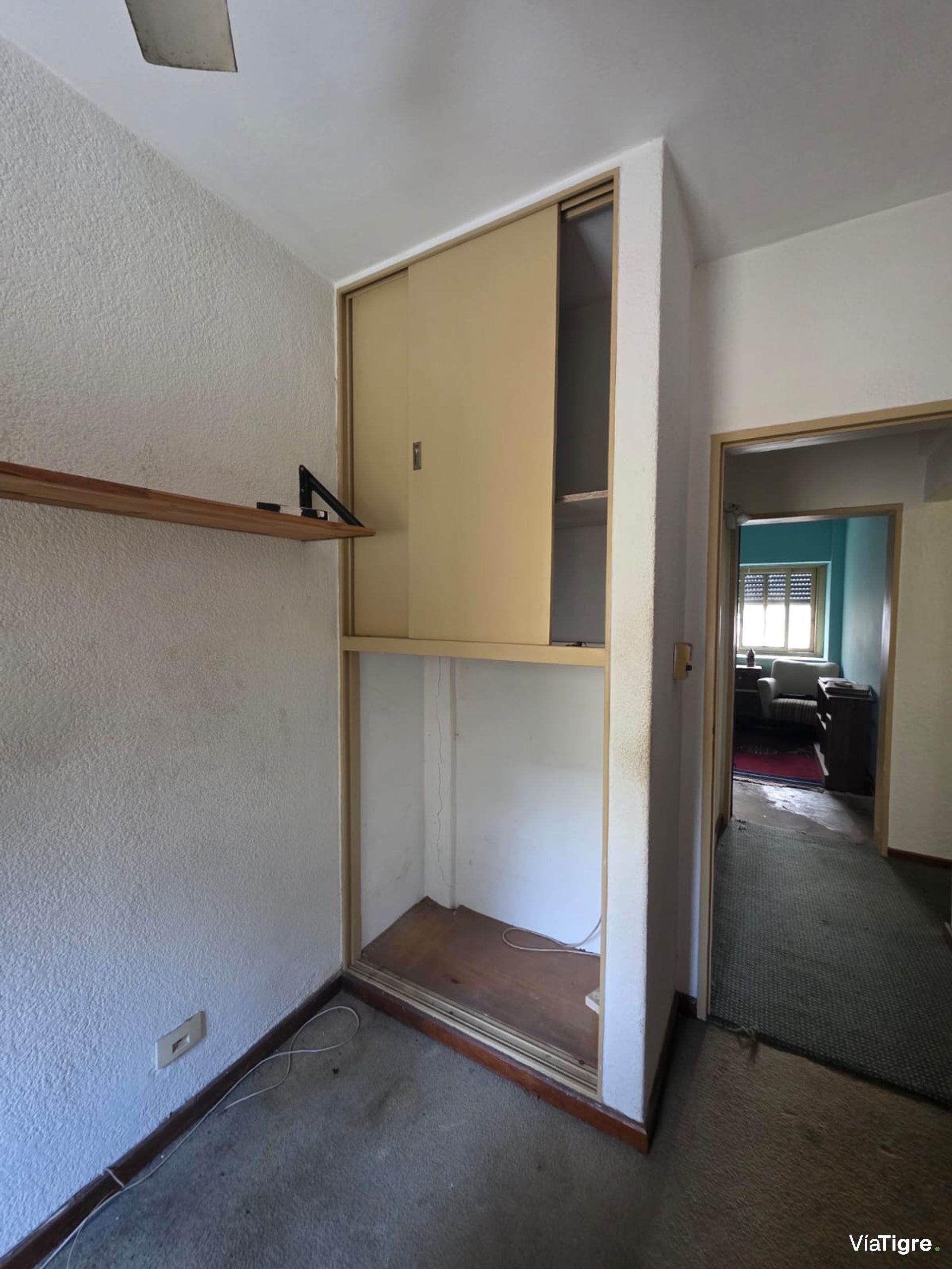 Venta Casa FLORIDA 5 amb+dep Lote 360 m2 Piscina