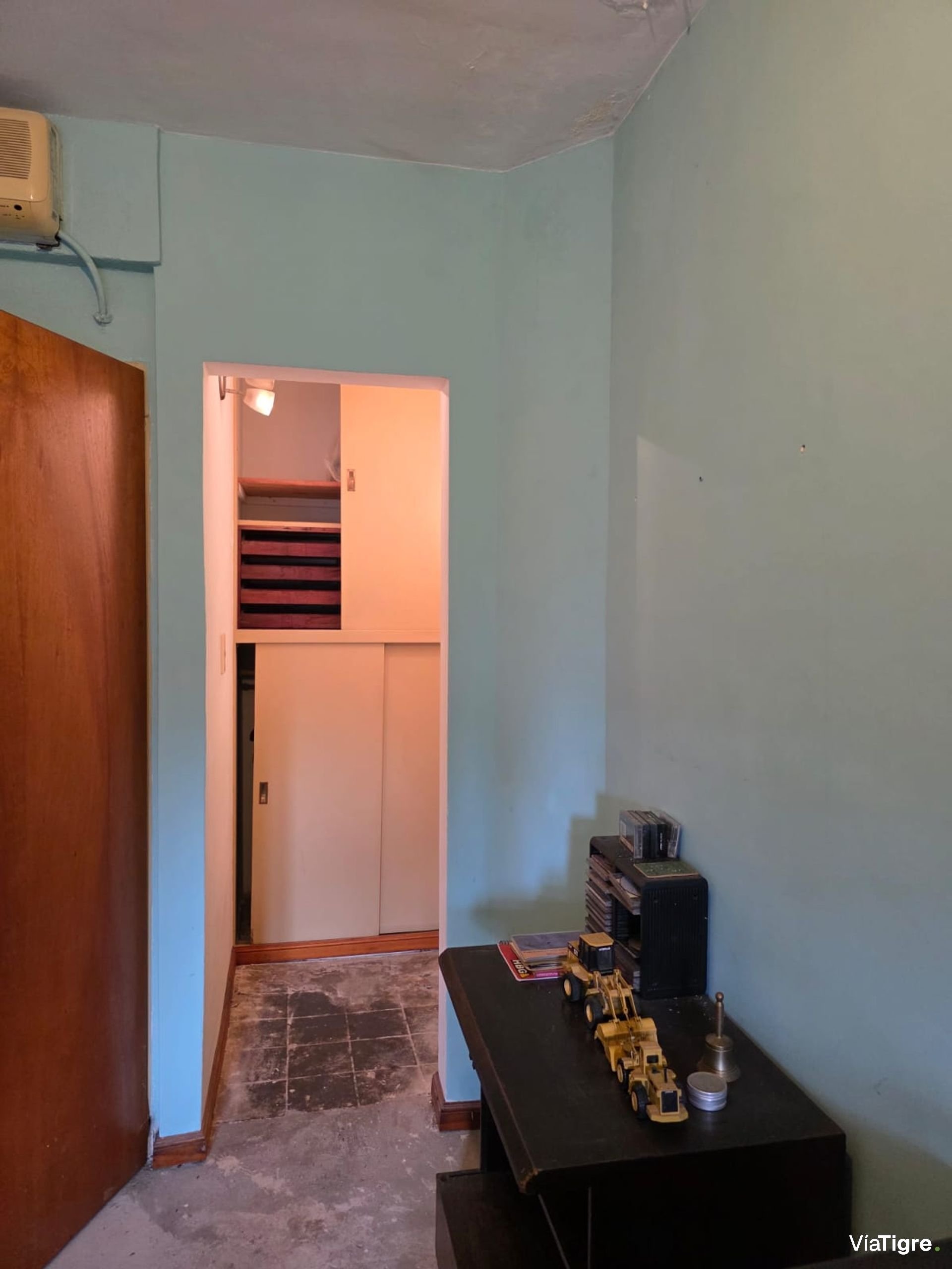 Venta Casa FLORIDA 5 amb+dep Lote 360 m2 Piscina