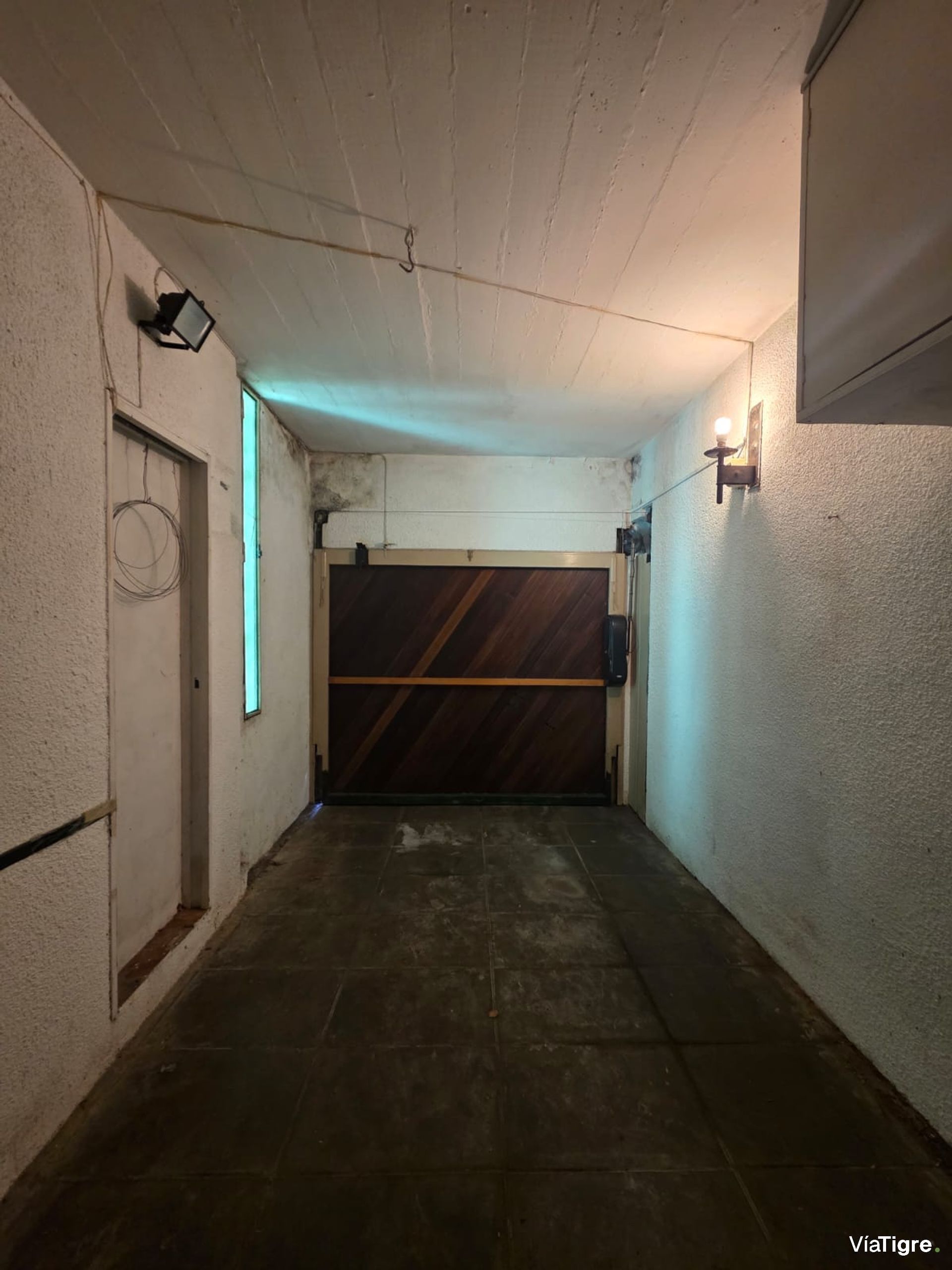 Venta Casa FLORIDA 5 amb+dep Lote 360 m2 Piscina