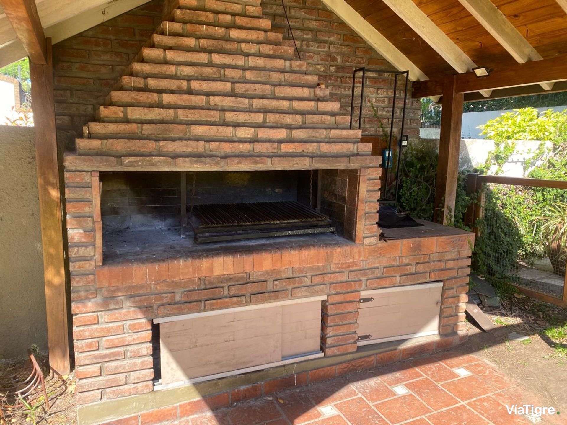 Venta Casa FLORIDA 5 amb+dep Lote 360 m2 Piscina