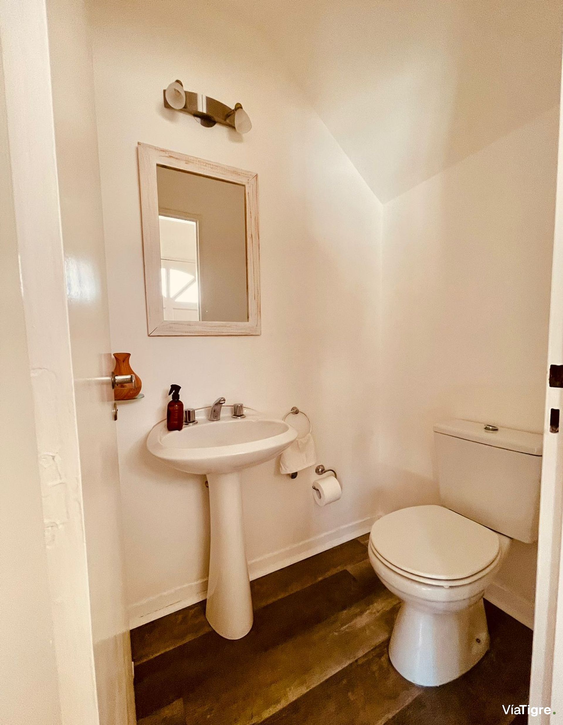 Venta Casa En Barrio Pinar De Tigre Con 2 Cocheras