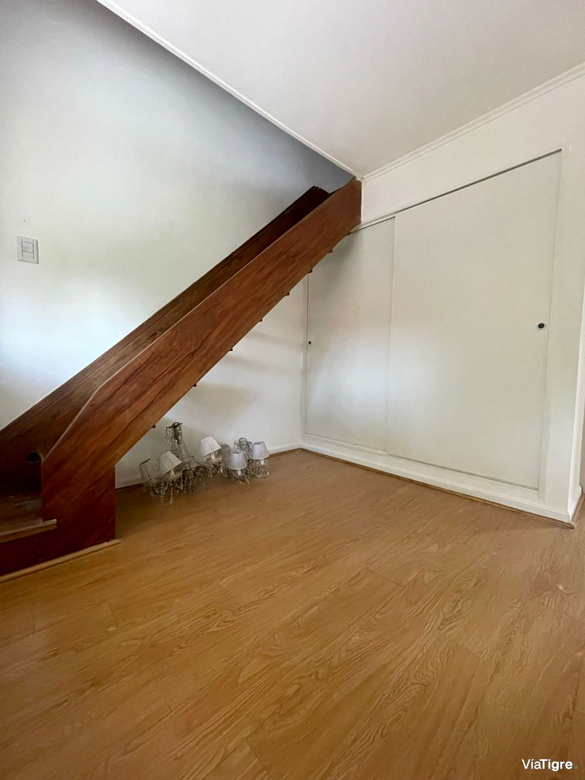 Venta Casa En Barrio Pinar De Tigre Con 2 Cocheras