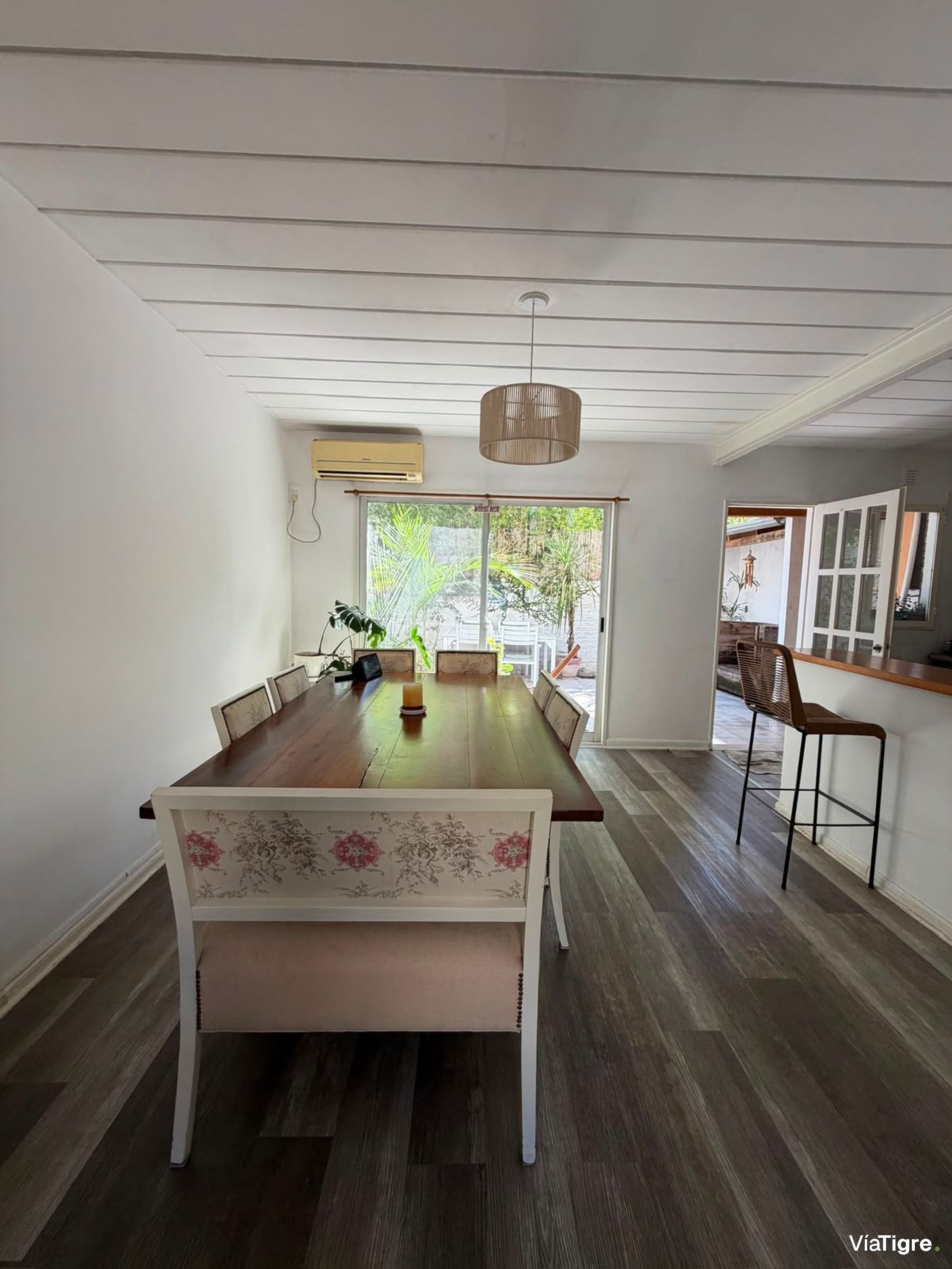 Venta Casa En Barrio Pinar De Tigre Con 2 Cocheras