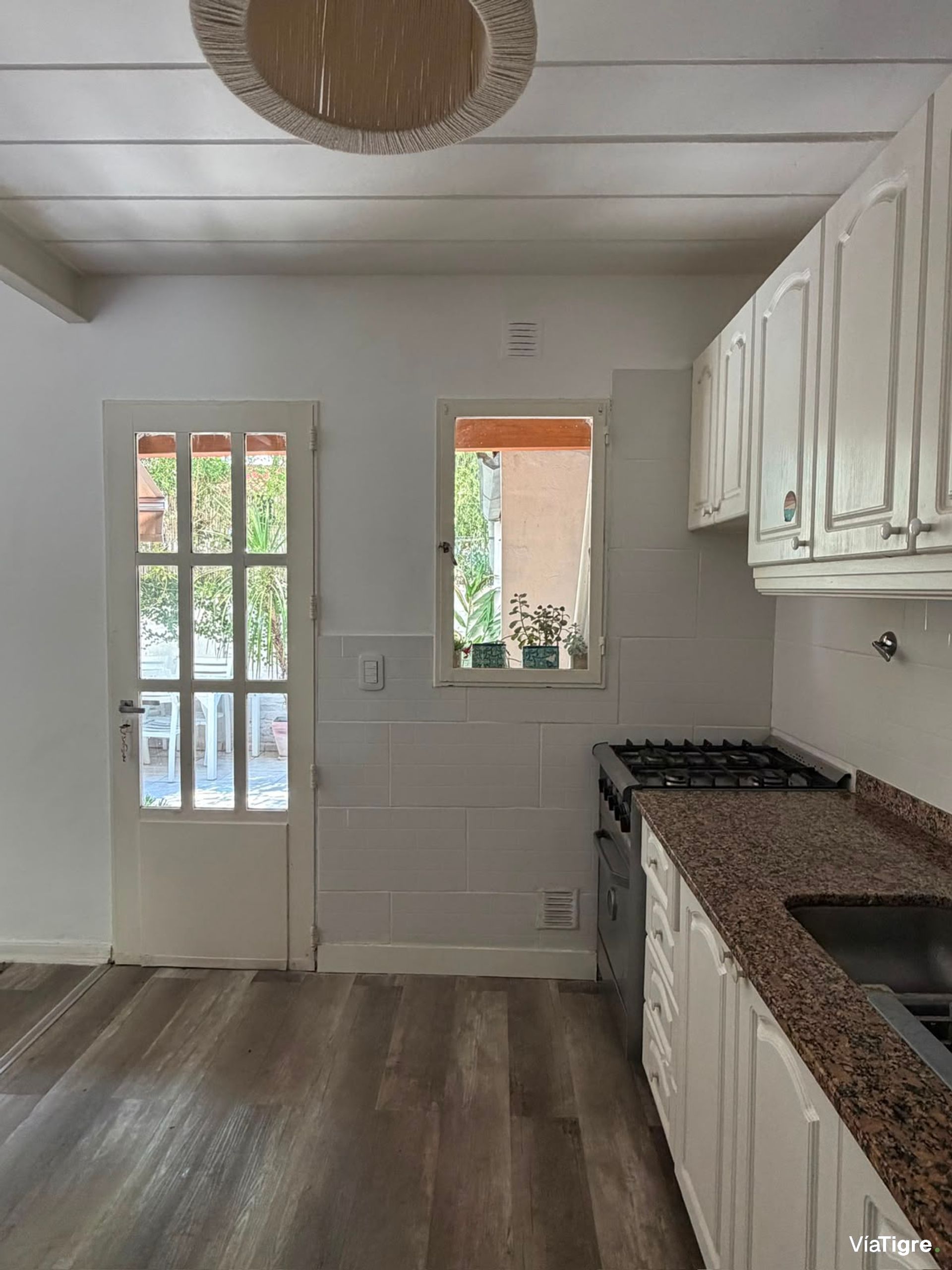 Venta Casa En Barrio Pinar De Tigre Con 2 Cocheras
