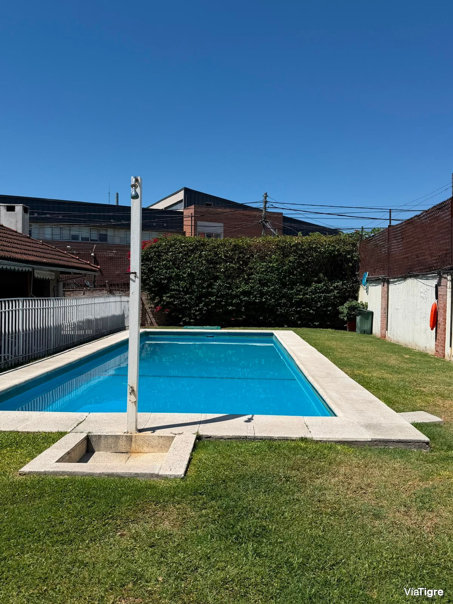 Venta Casa En Barrio Pinar De Tigre Con 2 Cocheras