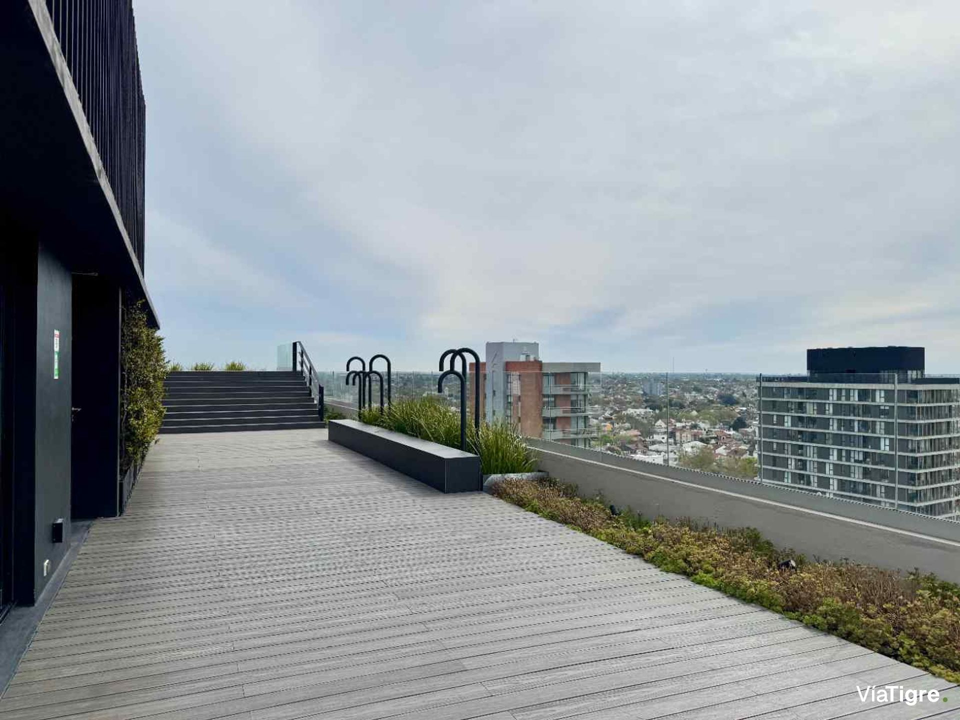 VENTA monoambiente balcon con cochera - La Lucila