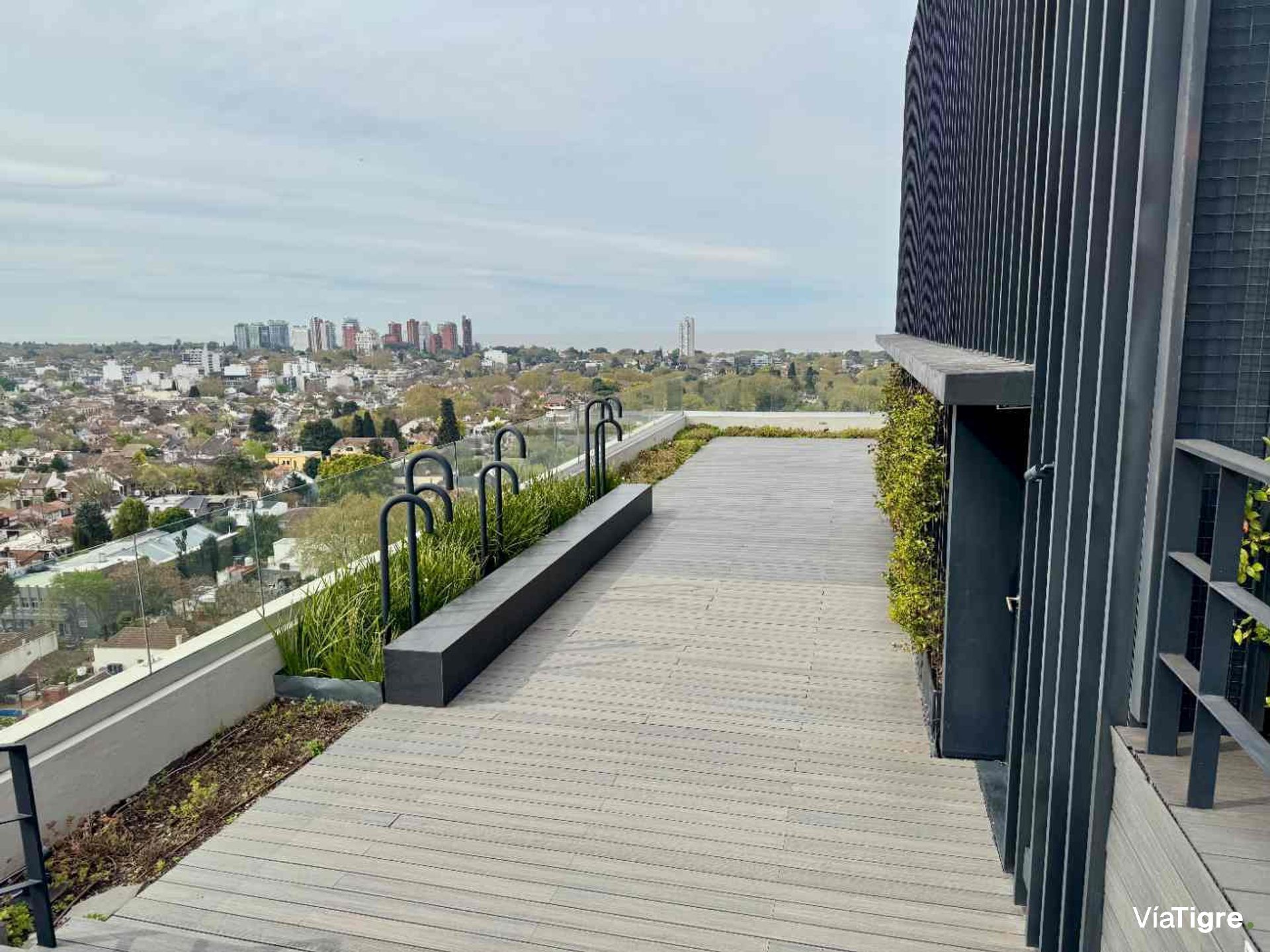 VENTA monoambiente balcon con cochera - La Lucila