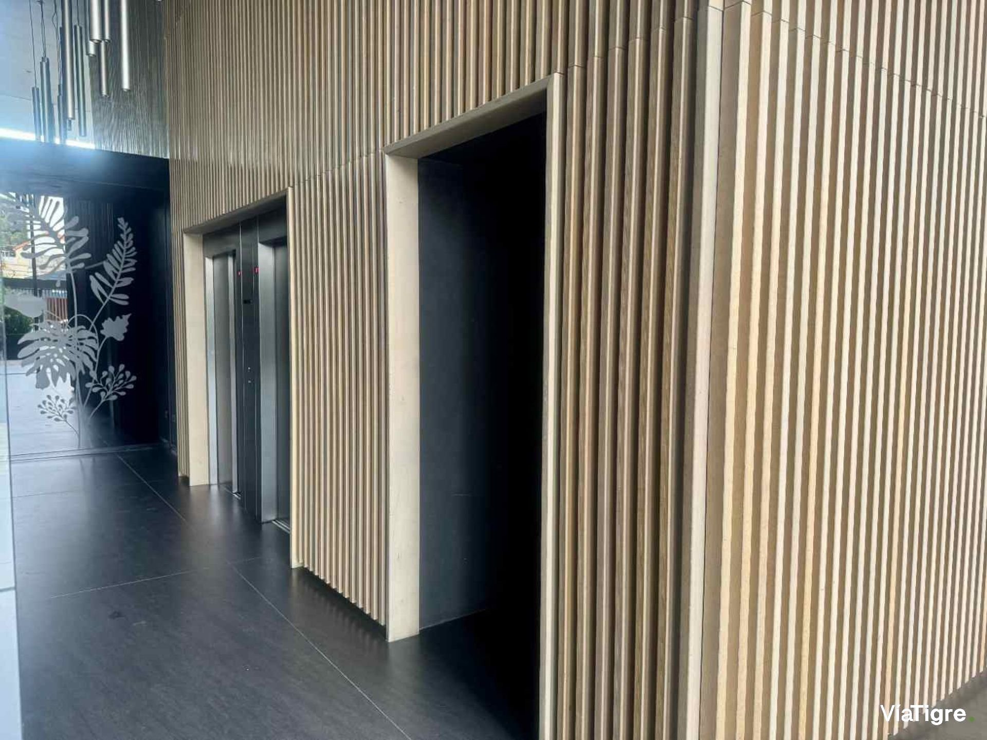 VENTA monoambiente balcon con cochera - La Lucila