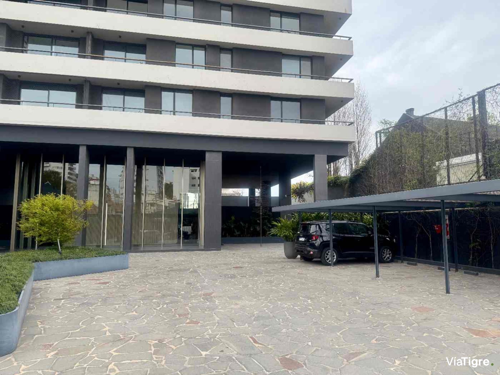 VENTA monoambiente balcon con cochera - La Lucila