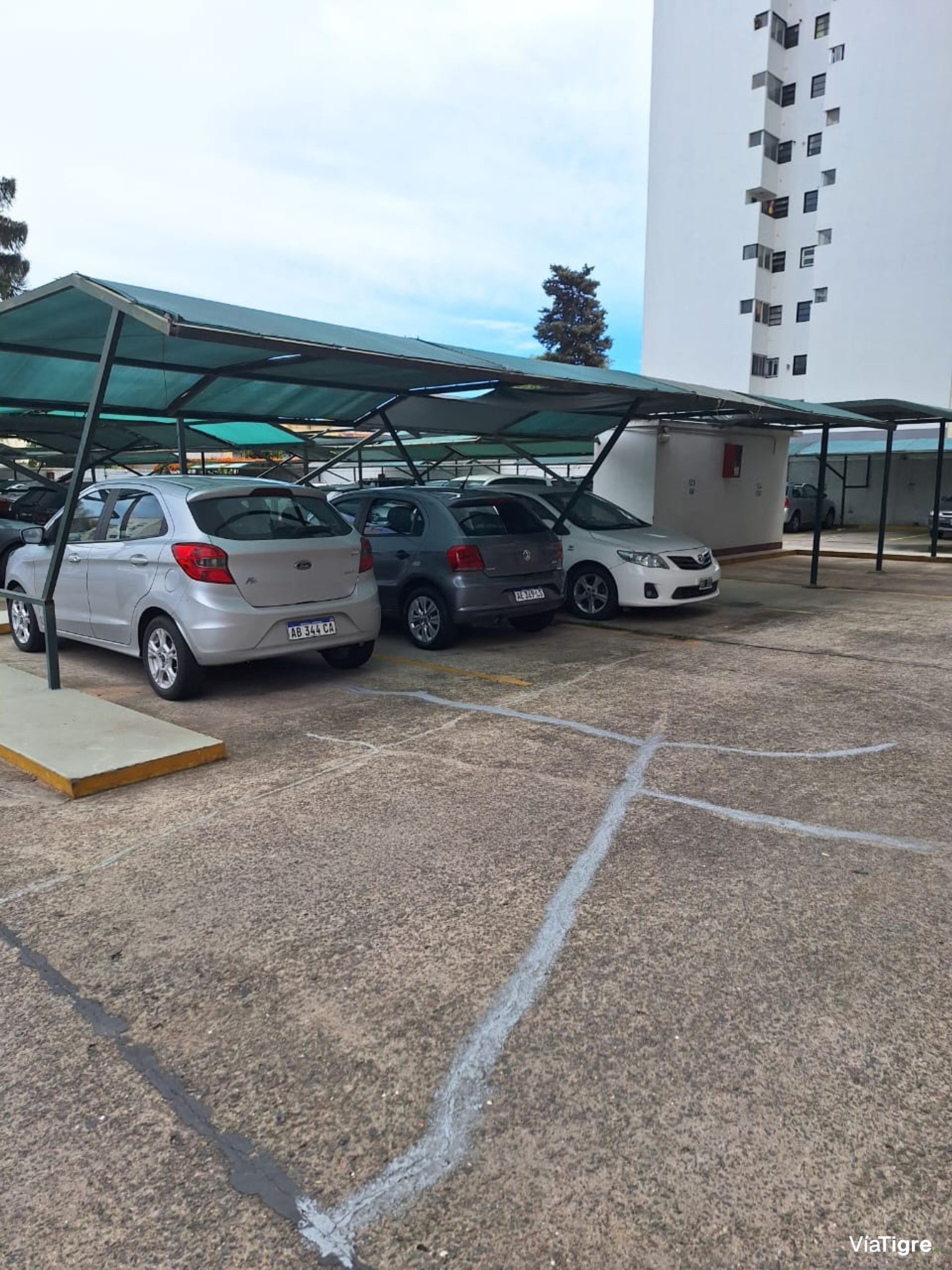 Cochera En Venta.avda Maipu. Vte Lopez.c/Seguridad
