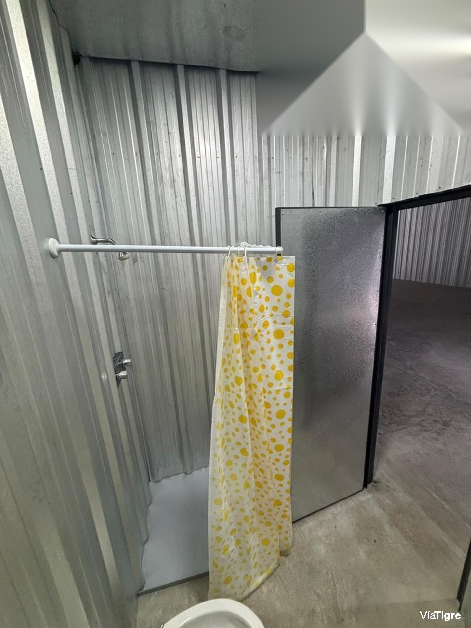 Alquiler Galpon 190 M2 Cubiertos 11 Mts De Altura